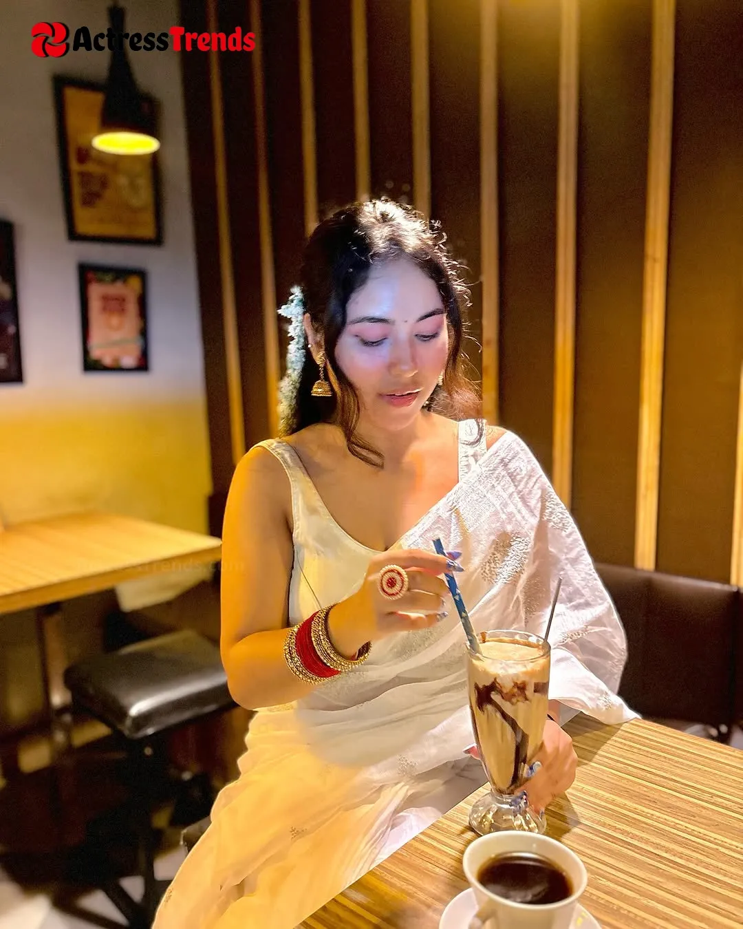 Instagram Glams Instagram beauties