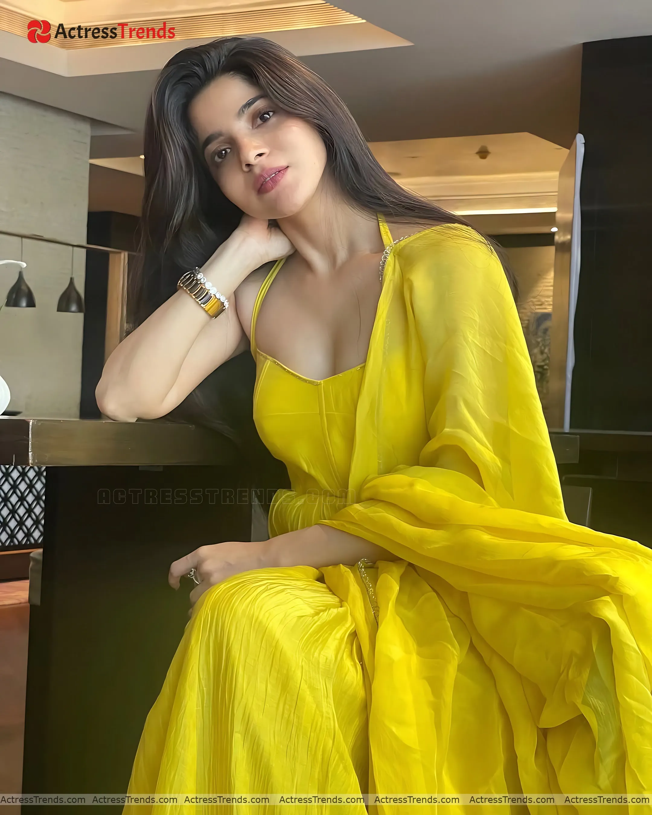 Divya Bharathi Yellow Dress Beautiful Face Tight Fitting