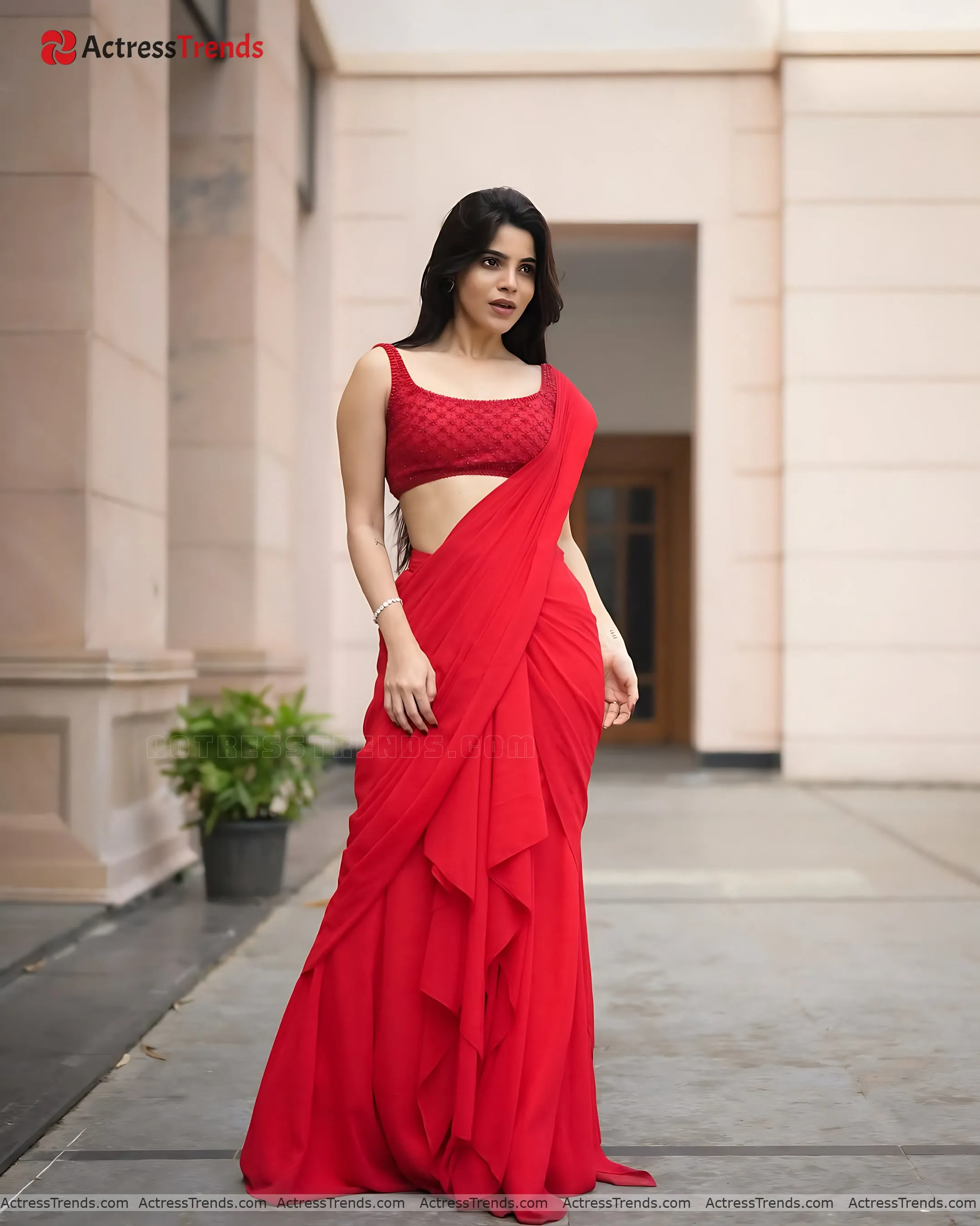 Divya Bharathi Red Saree Stunning Photo Glamorous Actress Cleav Pose