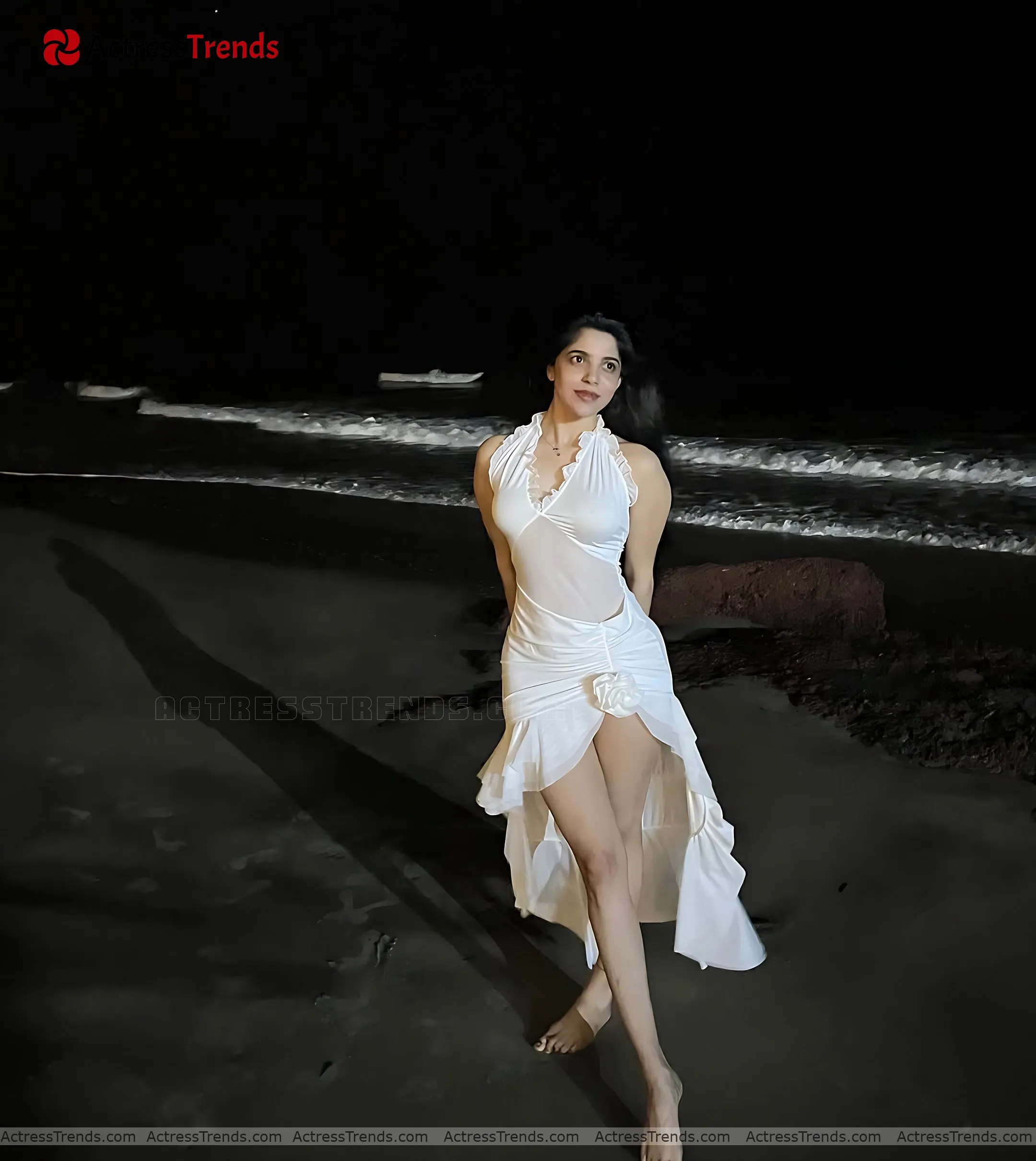 Divya Bharathi White Dress Curvy Stunning Photo Cleav Pose