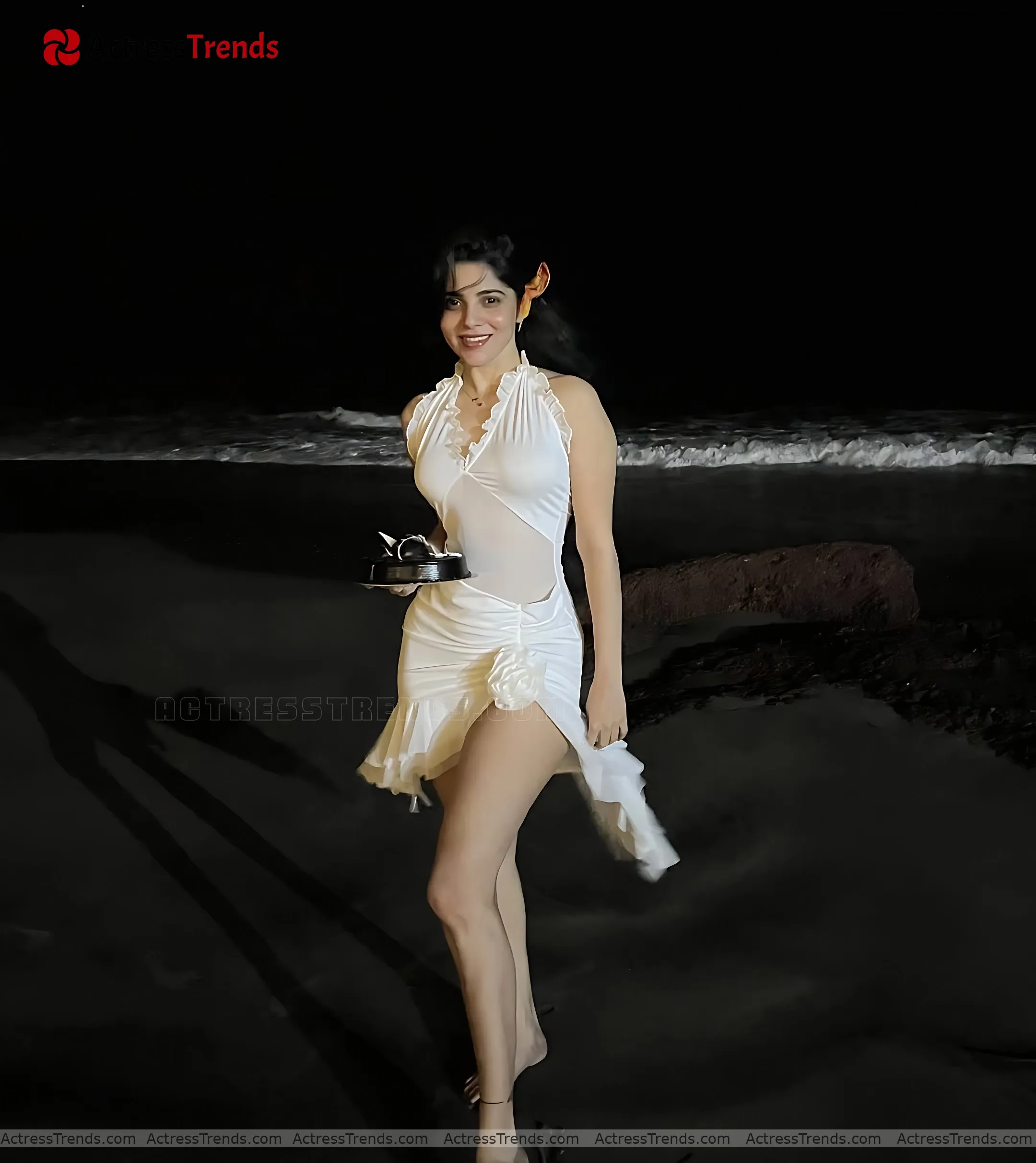 Divya Bharathi White Dress Stunning Photo Cleav Pose Curvy