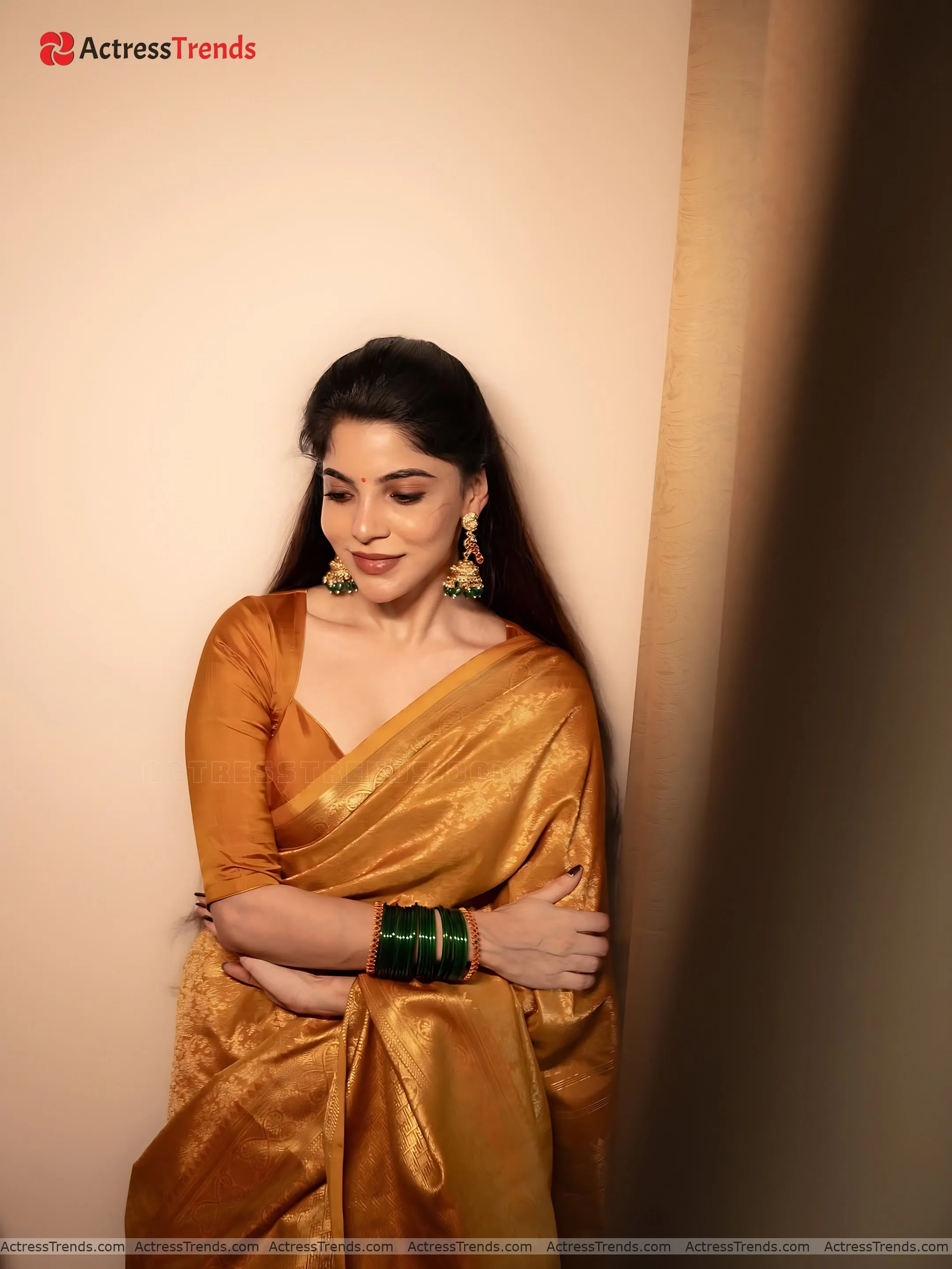 Divya Bharathi Gold Saree Beautiful Face Orange Dress Glamorous Actress