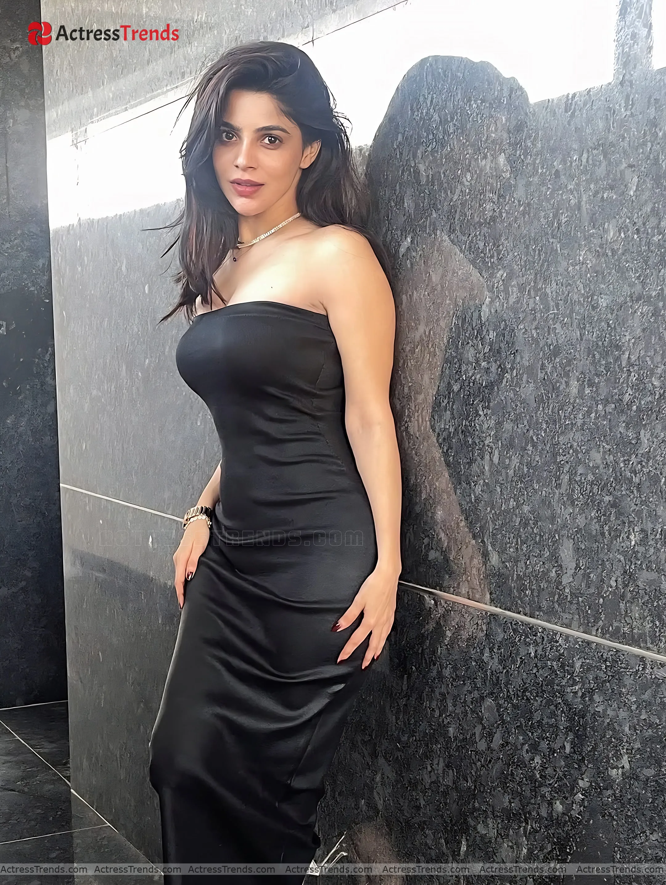 Divya Bharathi Black Dress Beautiful Face Curvy
