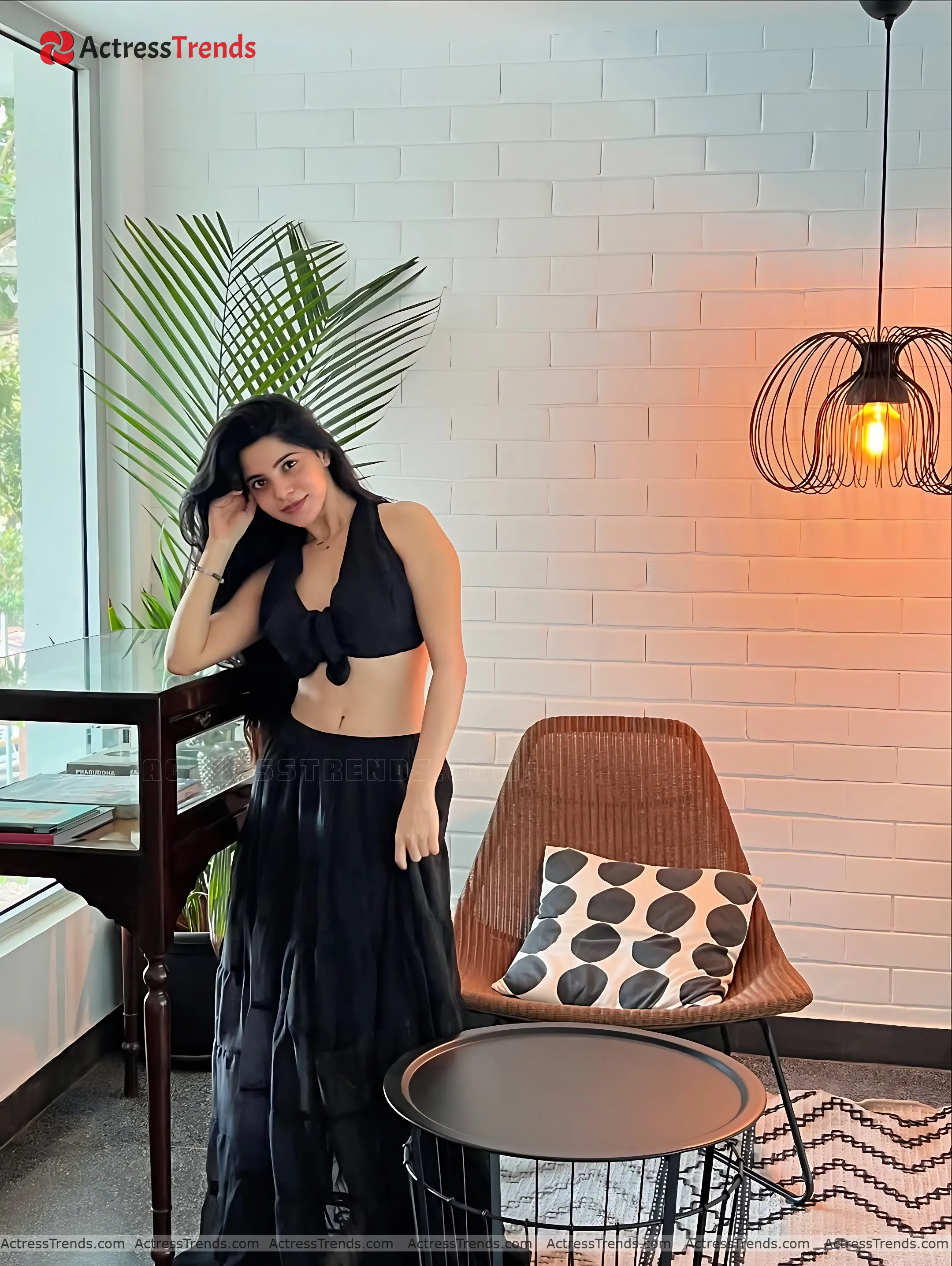 Divya Bharathi Black Dress Beautiful Face Glamorous Actress Navel