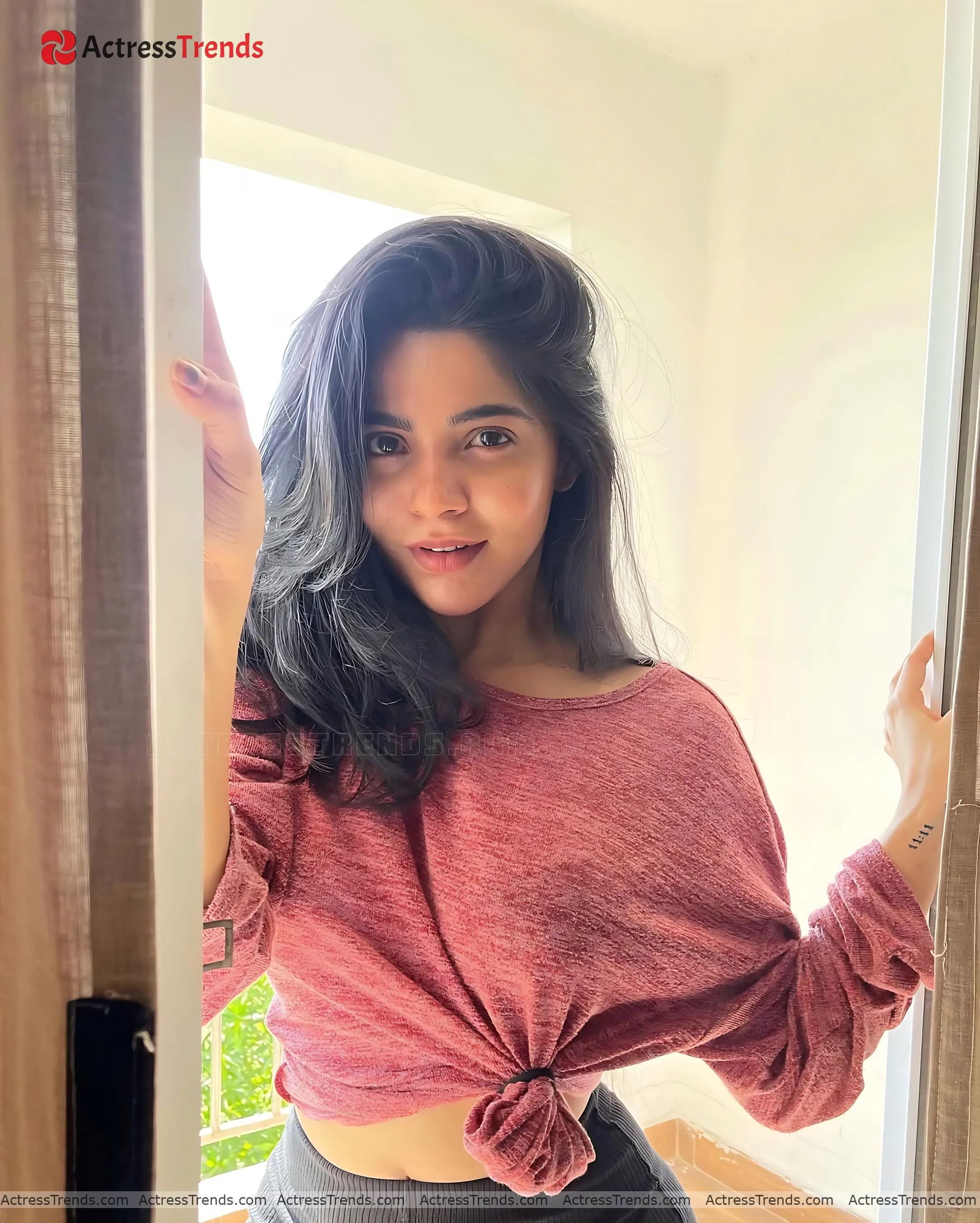 Divya Bharathi Beautiful Face Cutest Actress Cute