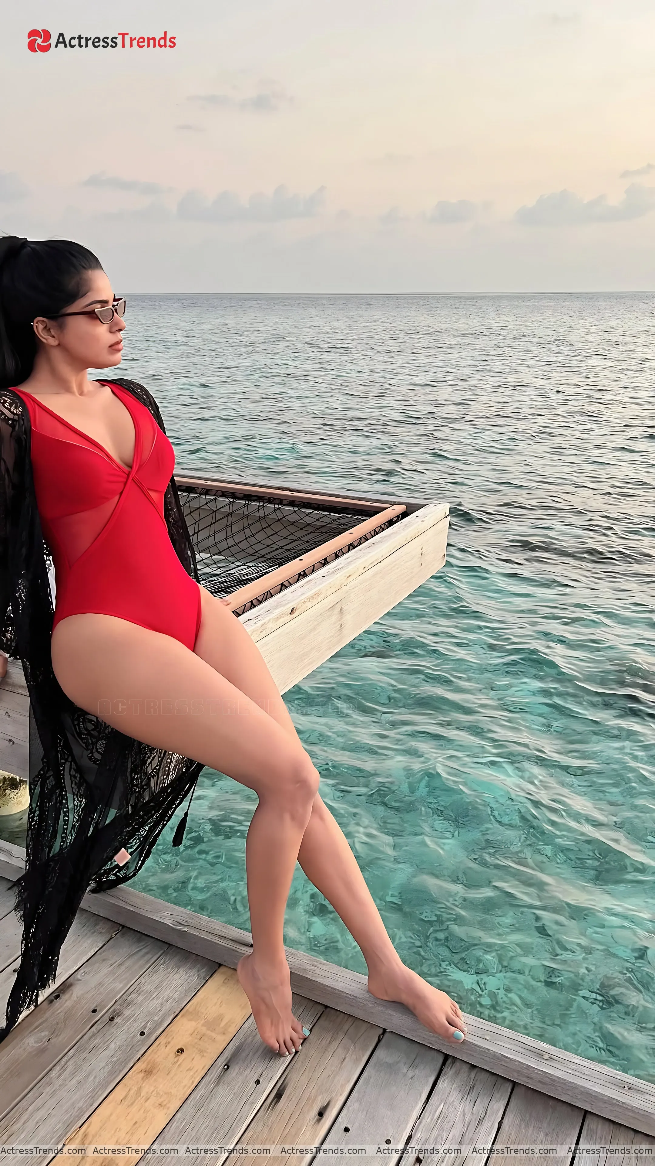 Divya Bharathi Tight Fitting Cleav Pose Celebrity Loungewear