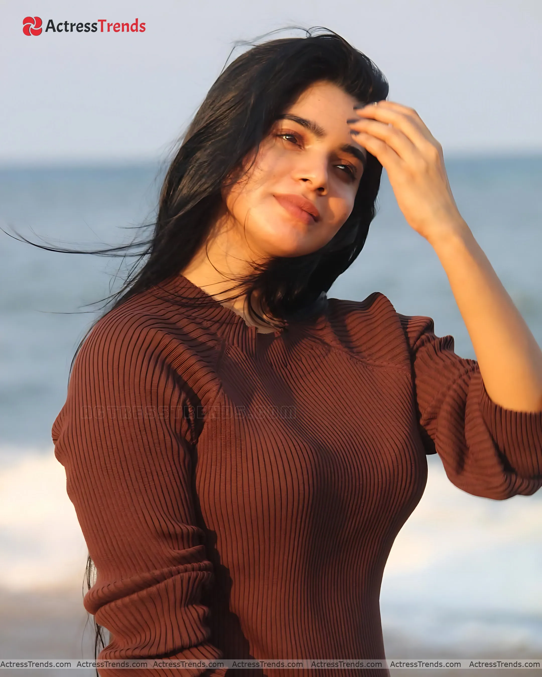 Divya Bharathi Sensual Portrait Tight Fitting