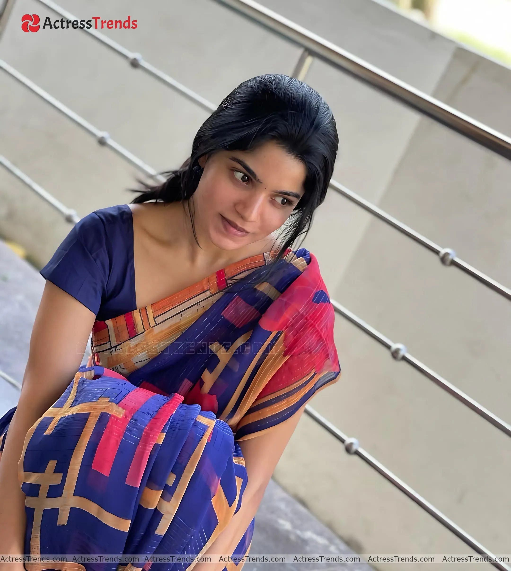 Divya Bharathi Cutest Actress Beautiful Face