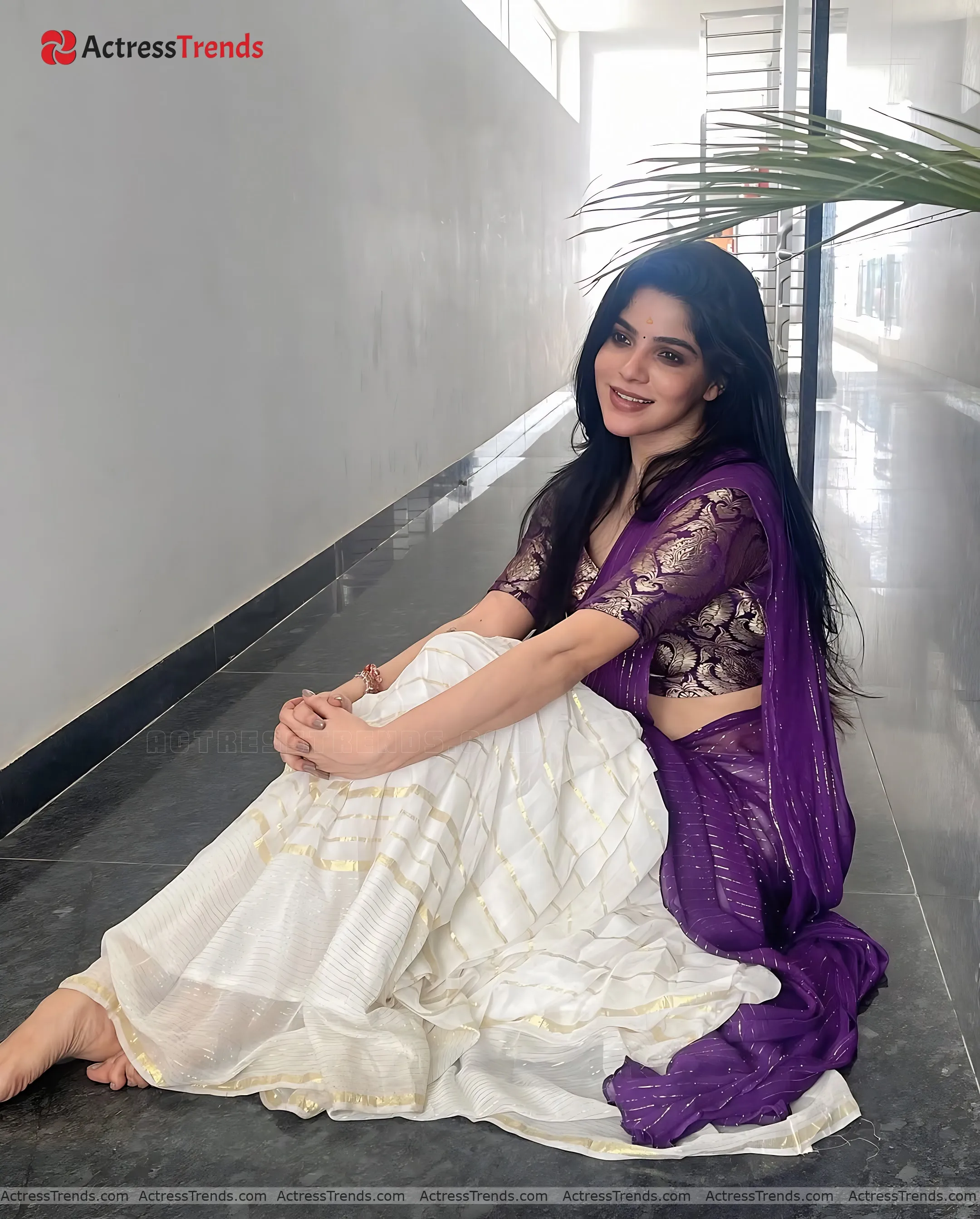 Divya Bharathi Cute Stunning Photo Saree Photoshoot Beautiful Face