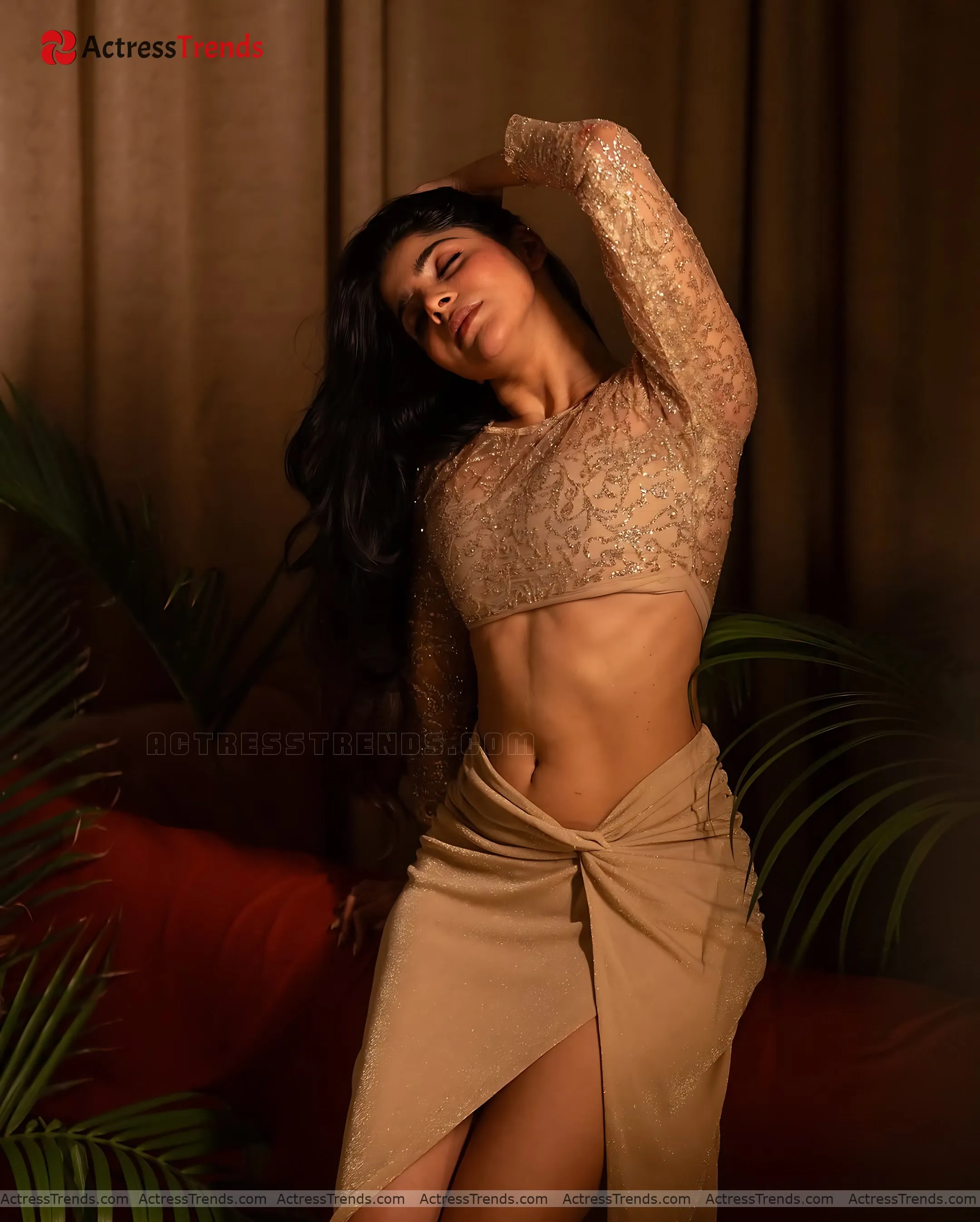 Divya Bharathi Tight Fitting Bold Style Glamorous Actress