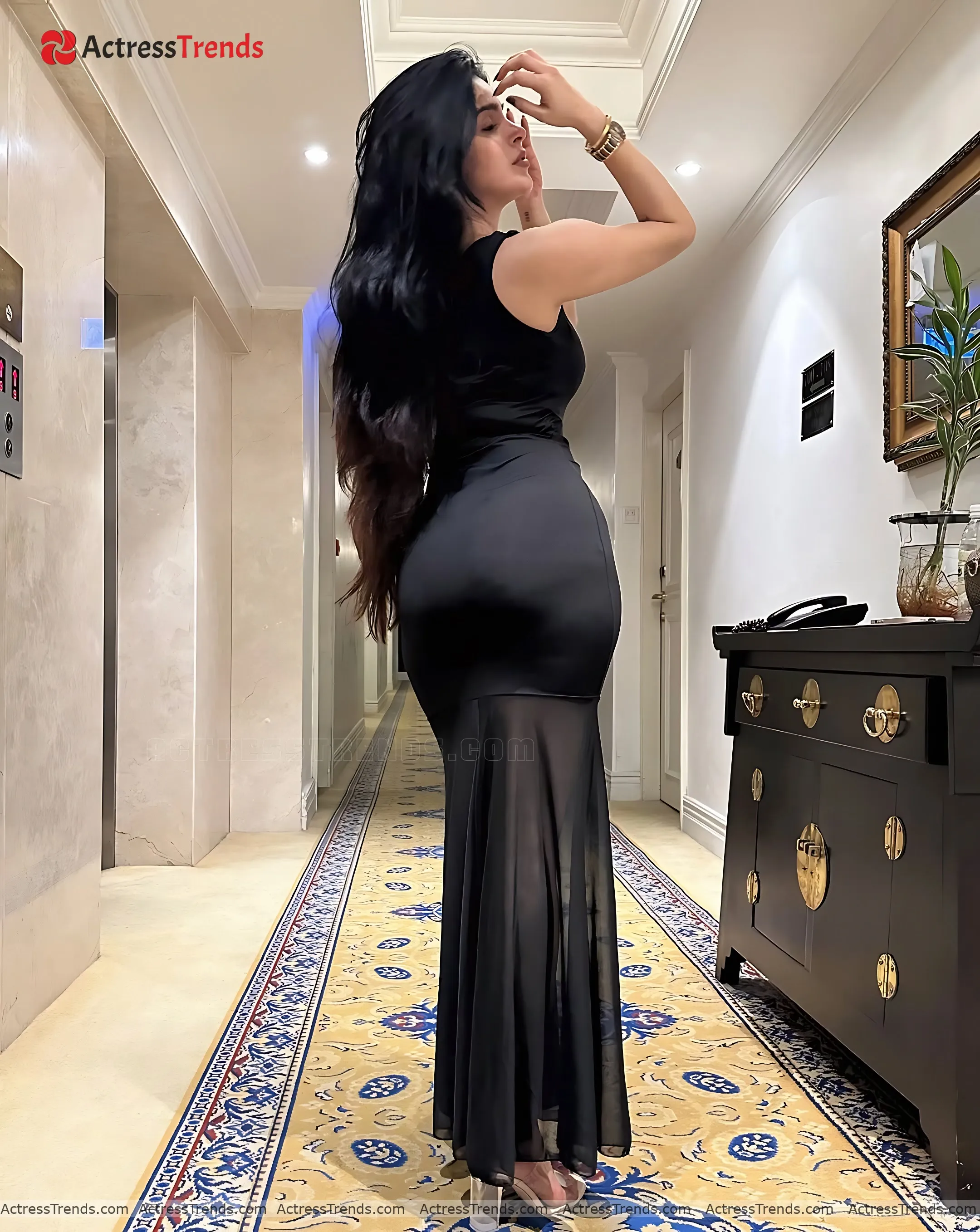 Divya Bharathi Glamorous Actress Curvy Tight Fitting