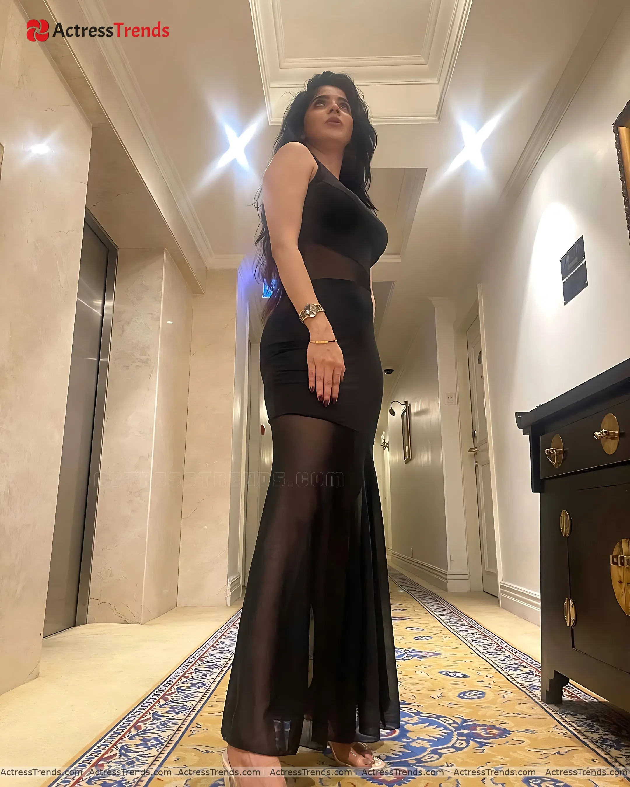 Divya Bharathi Glamorous Actress Beautiful Face