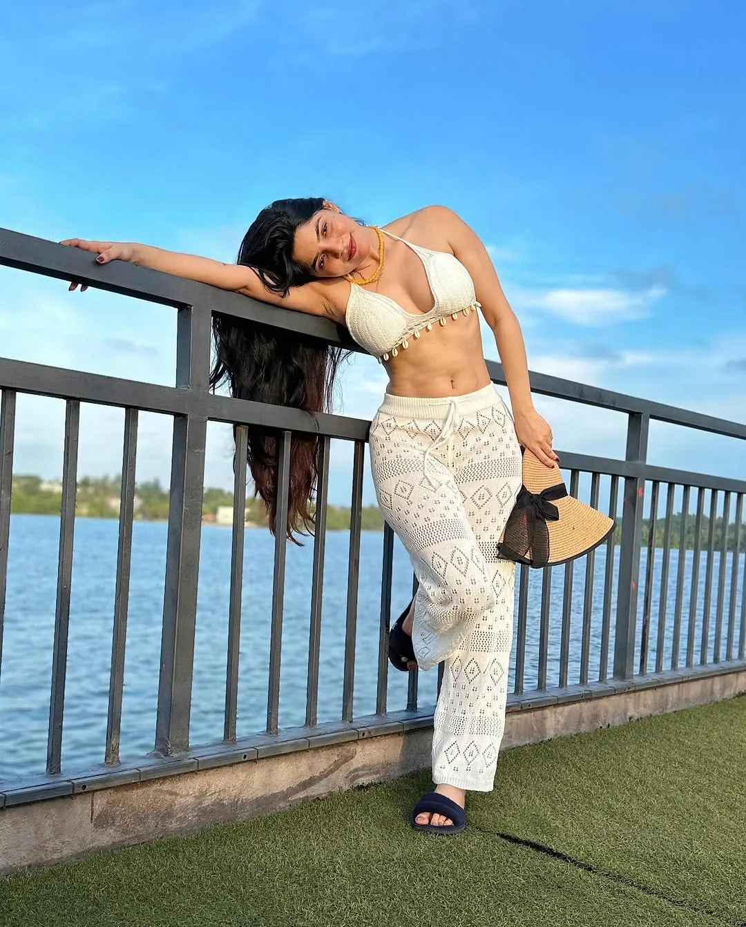 Profile of Divya Bharathi