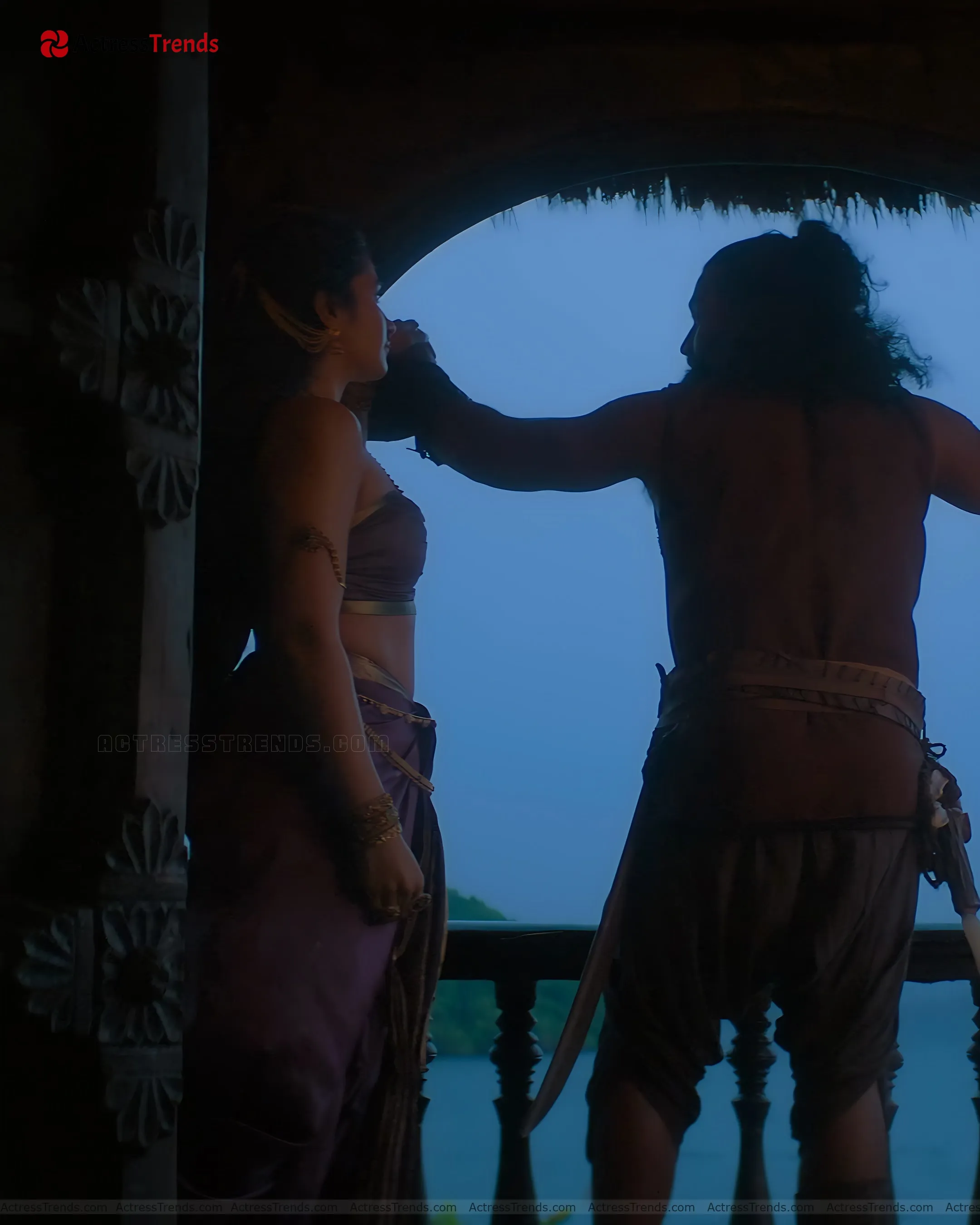 Rukmini Vasanth Green Saree Saree Photoshoot Red Dress Bold Saree Style