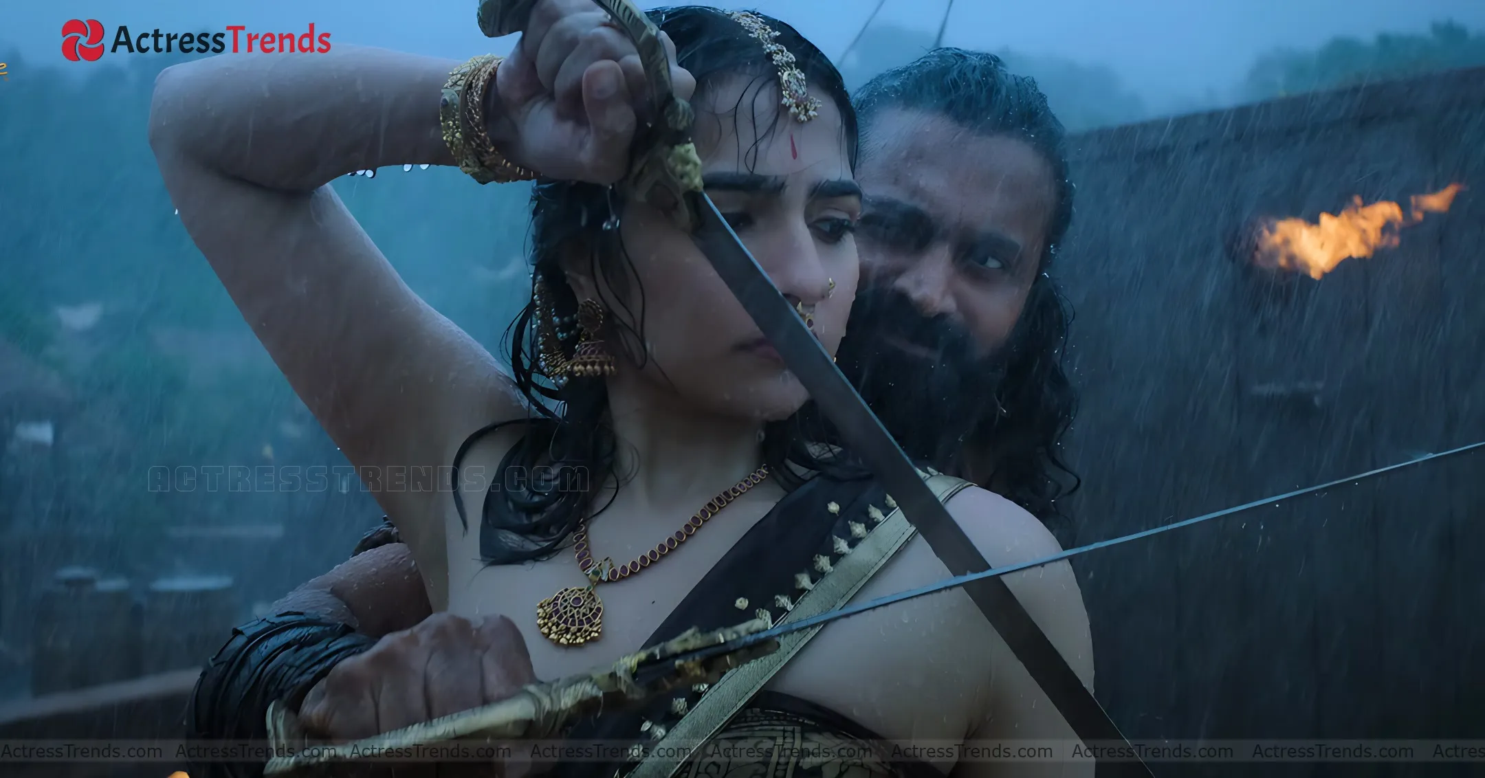 Rukmini Vasanth Green Saree Stunning Photo Bold Saree Style Red Dress