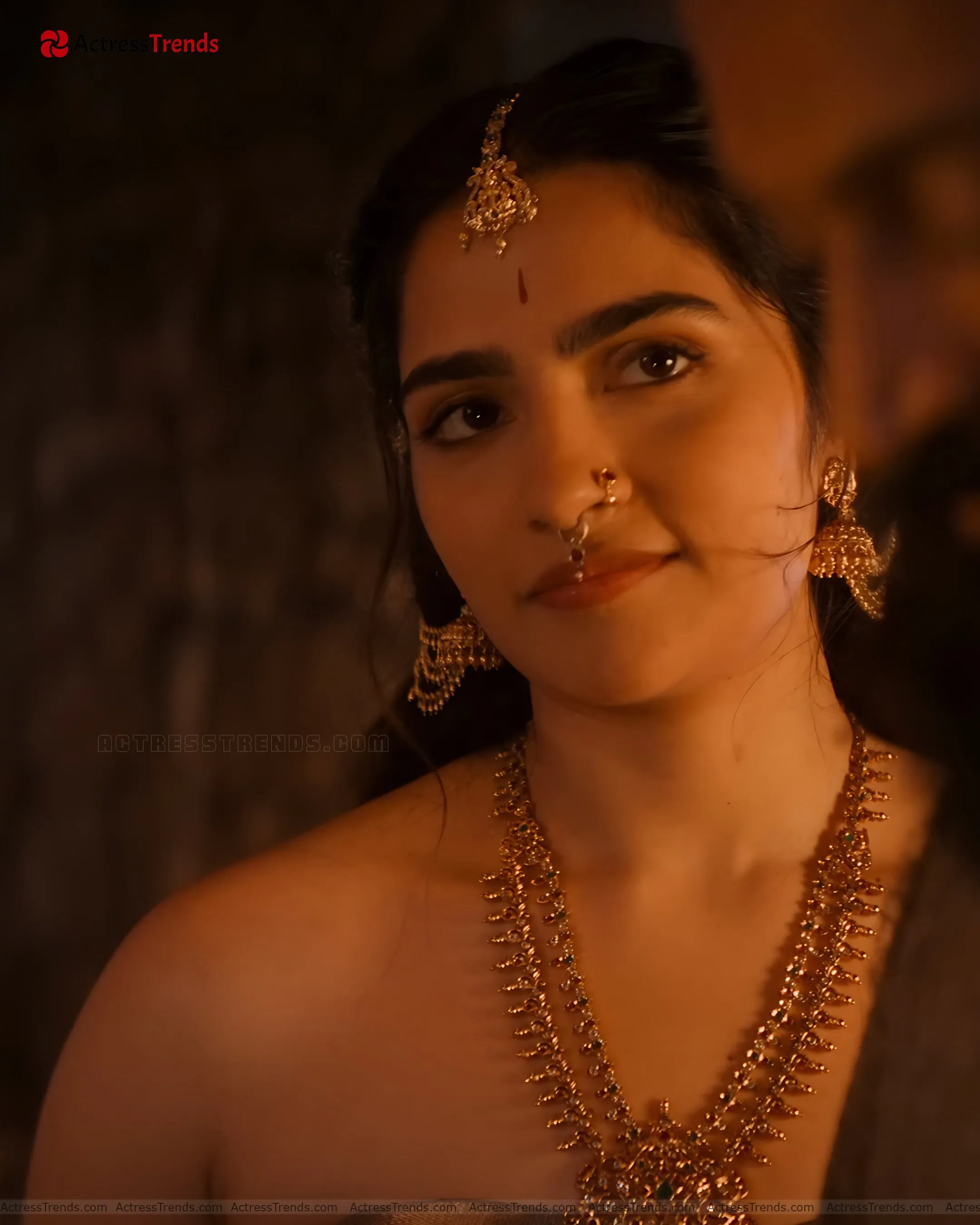 Rukmini Vasanth Green Saree Beautiful Face Backless Blouse Style Cutest Actress