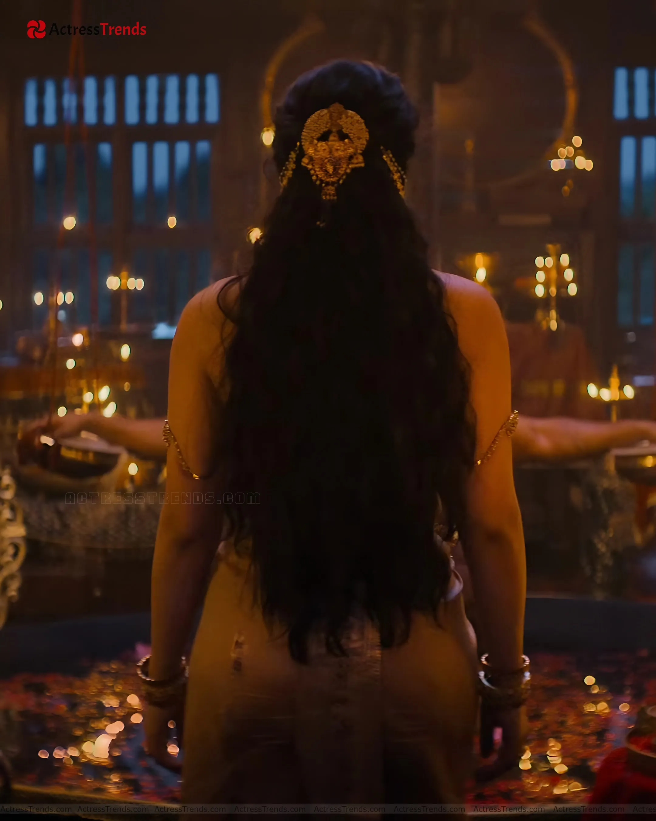 Rukmini Vasanth Green Saree Bold Saree Style Saree Photoshoot Glamorous Actress