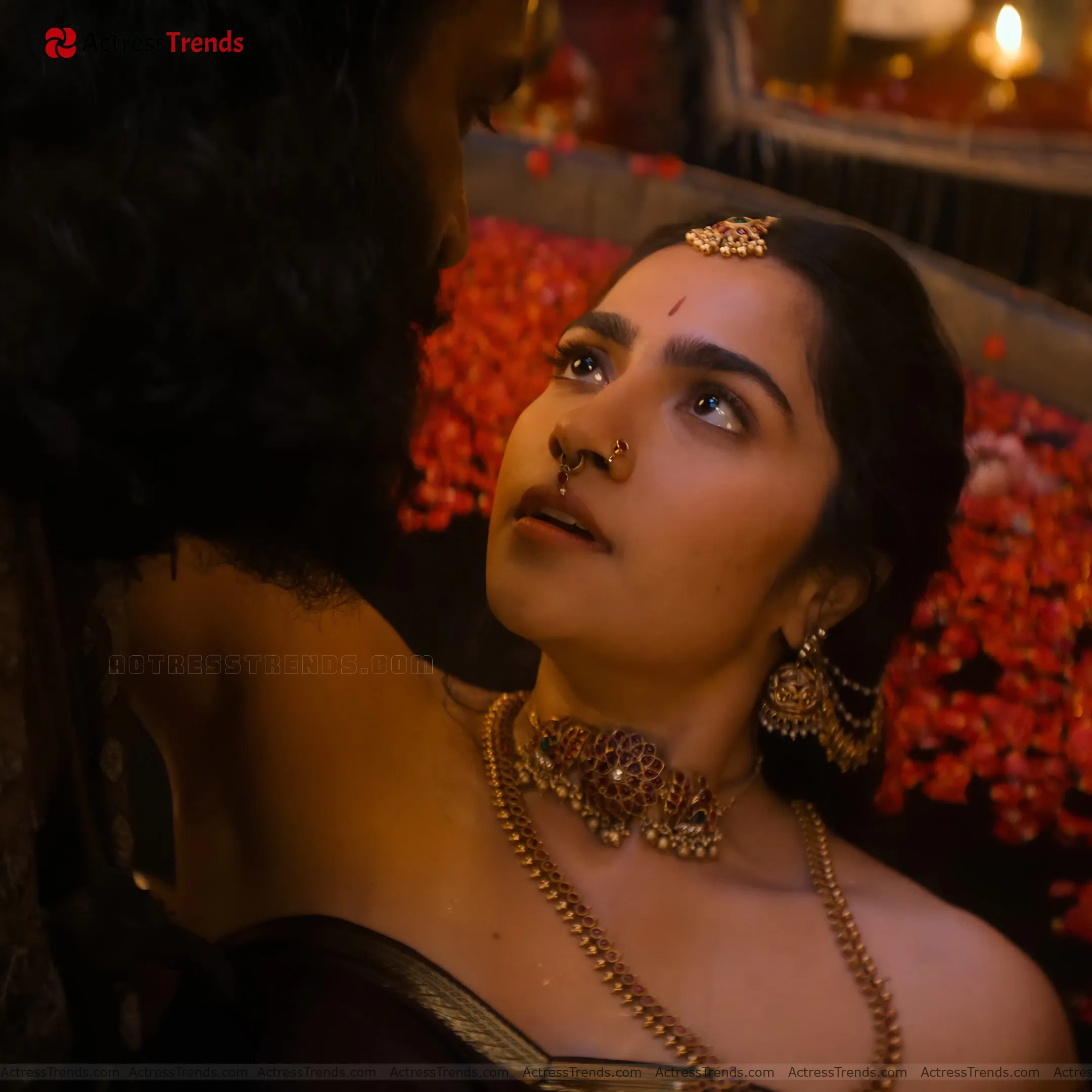 Rukmini Vasanth Green Saree Celebrity Fashion Shoot Curvy Backless Blouse Style