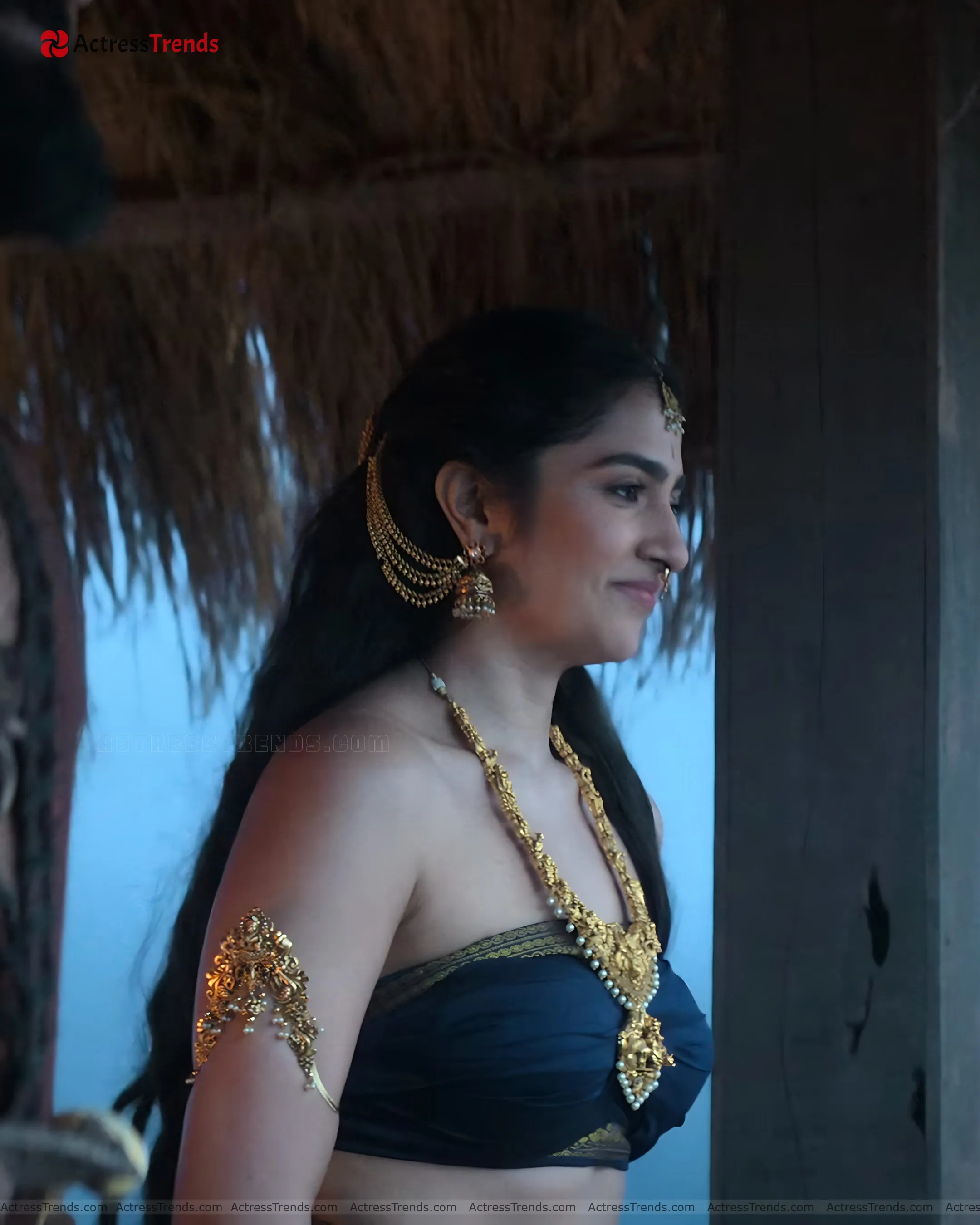 Rukmini Vasanth Green Saree Tight Fitting Kantara Movie Rukmini HD Photos Stills Backless Blouse Style