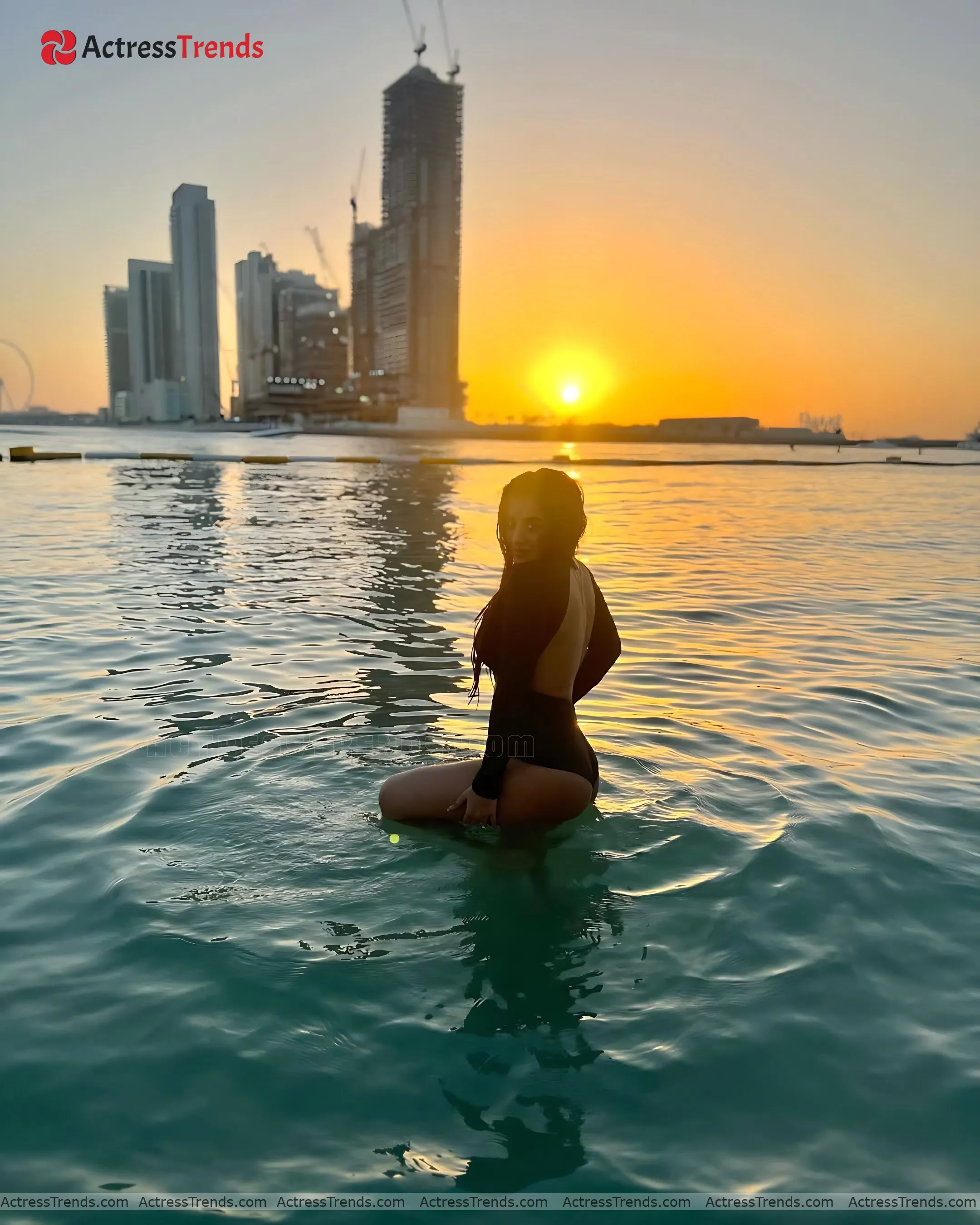 Rashi Singh Tight Fitting Saree Photoshoot Sensual Portrait