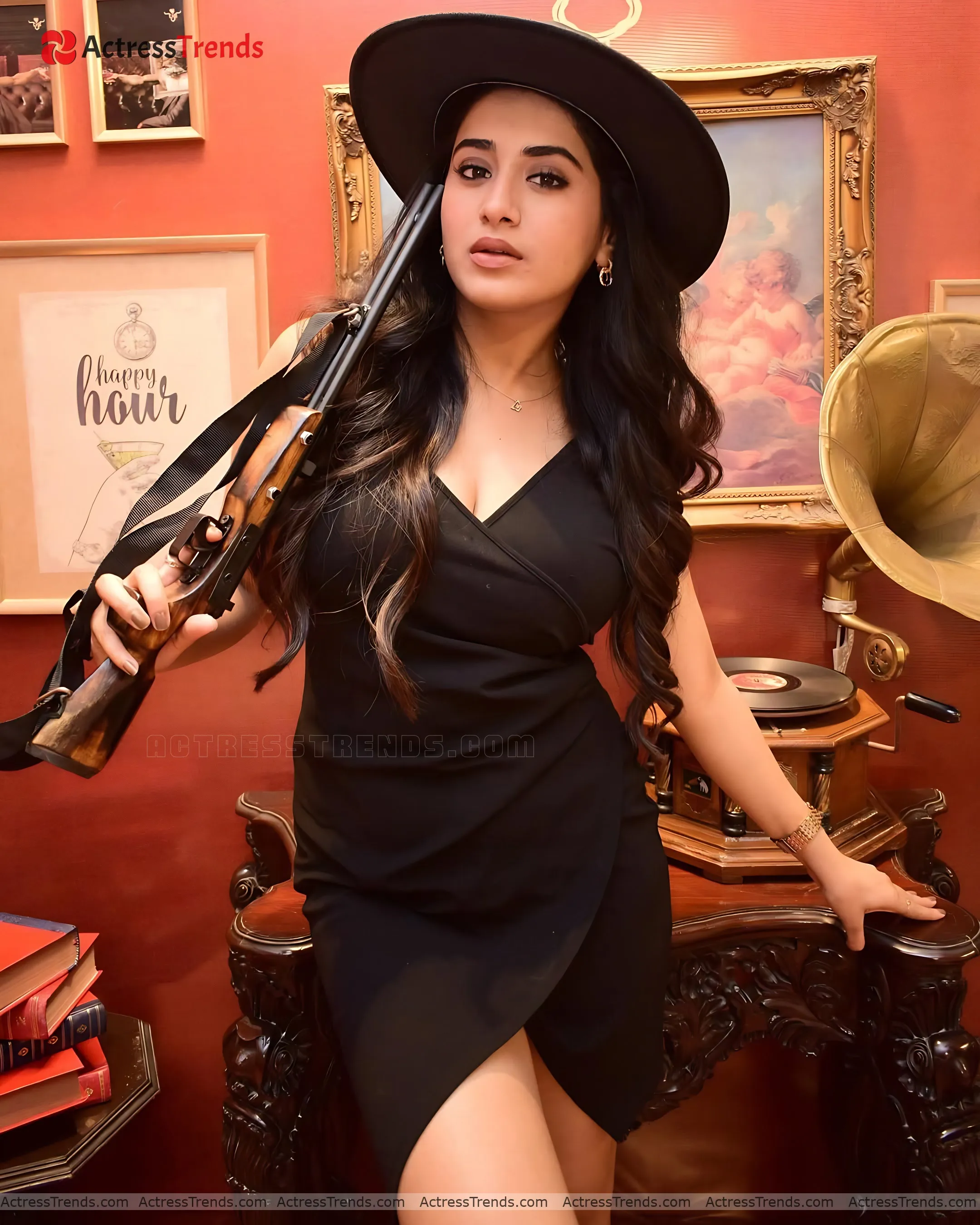 Rashi Singh Glamorous Actress Smoky Eyes