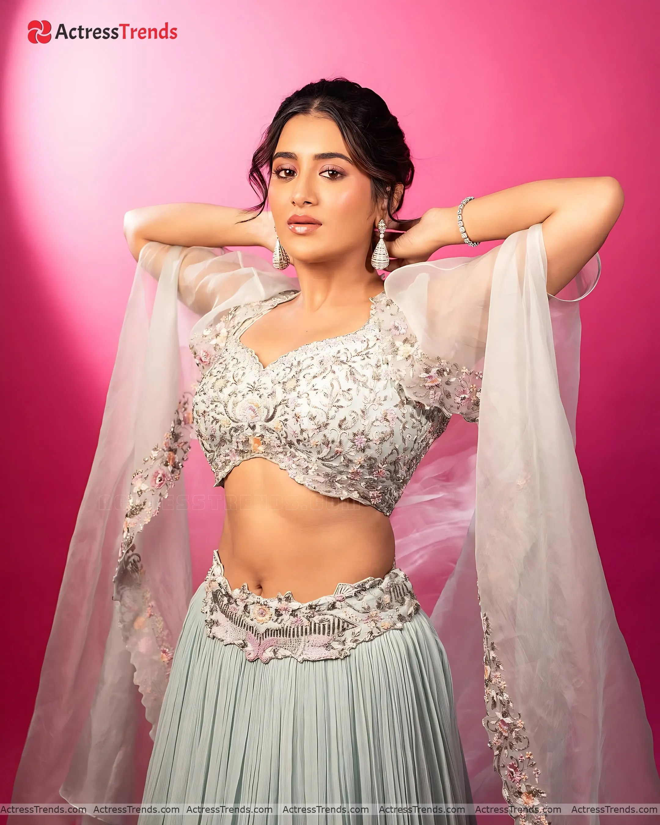 Rashi Singh Curvy Navel Glamorous Actress Bold Style