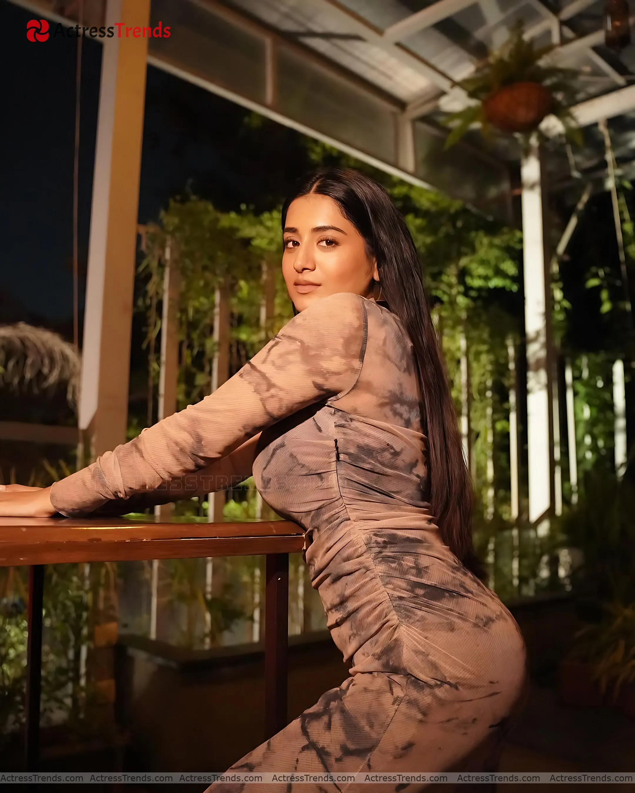 Rashi Singh Smoky Eyes Beautiful Face Back Pose Celebrity Fashion Shoot