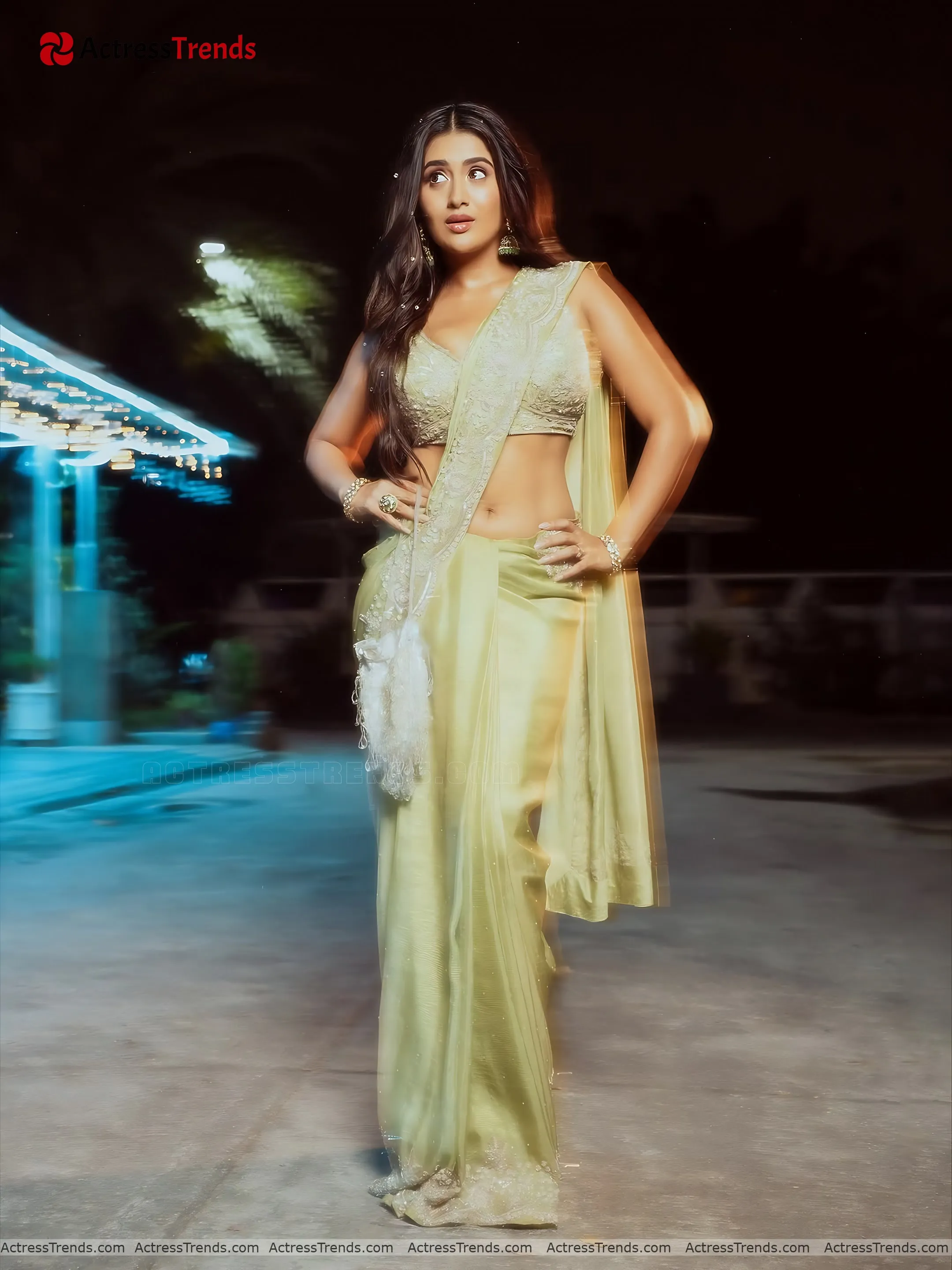 Rashi Singh Green Saree Celebrity Fashion Shoot Glamorous Actress Stunning Photo