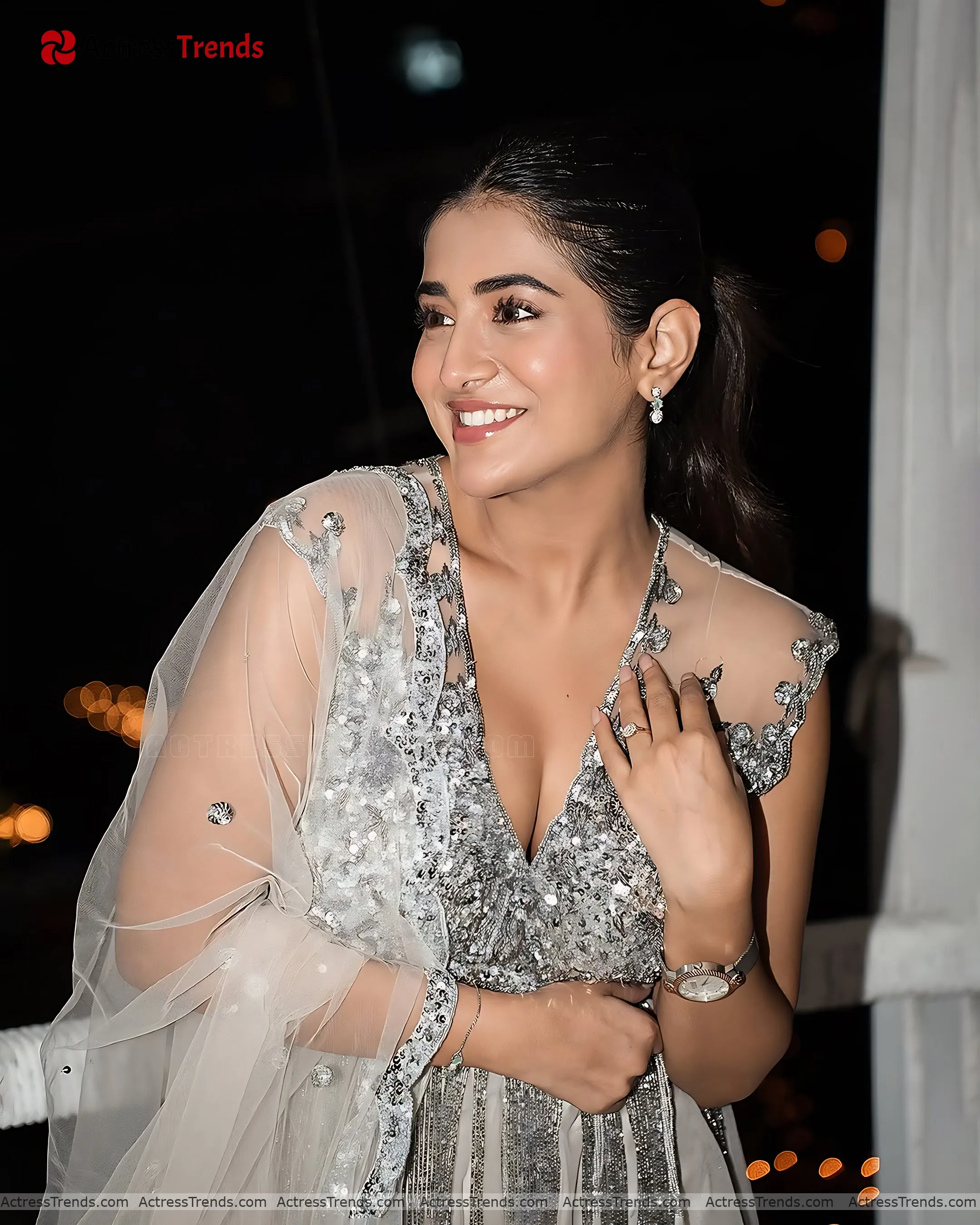 Rashi Singh Saree Photoshoot