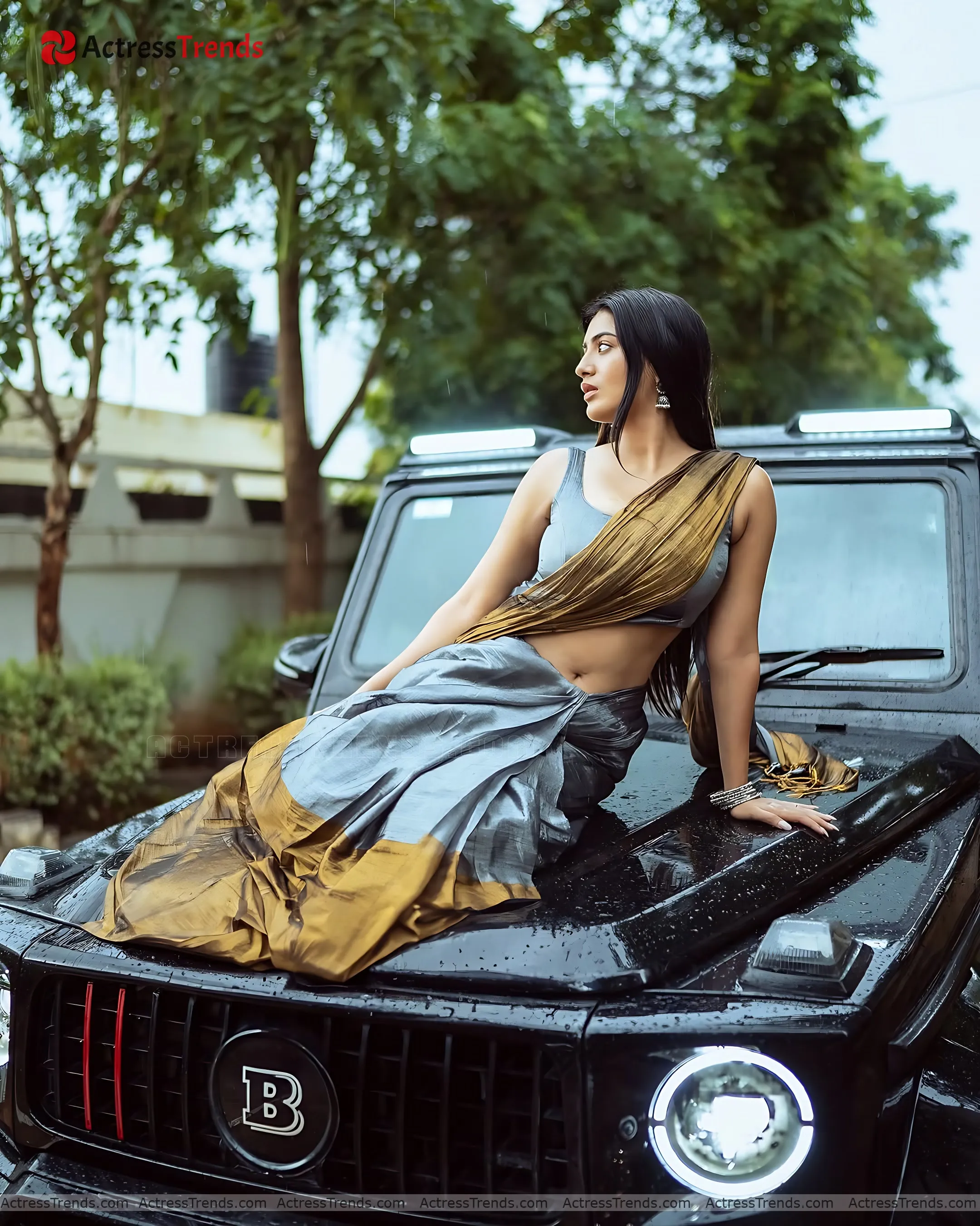 Rashi Singh Gold Saree Saree Photoshoot