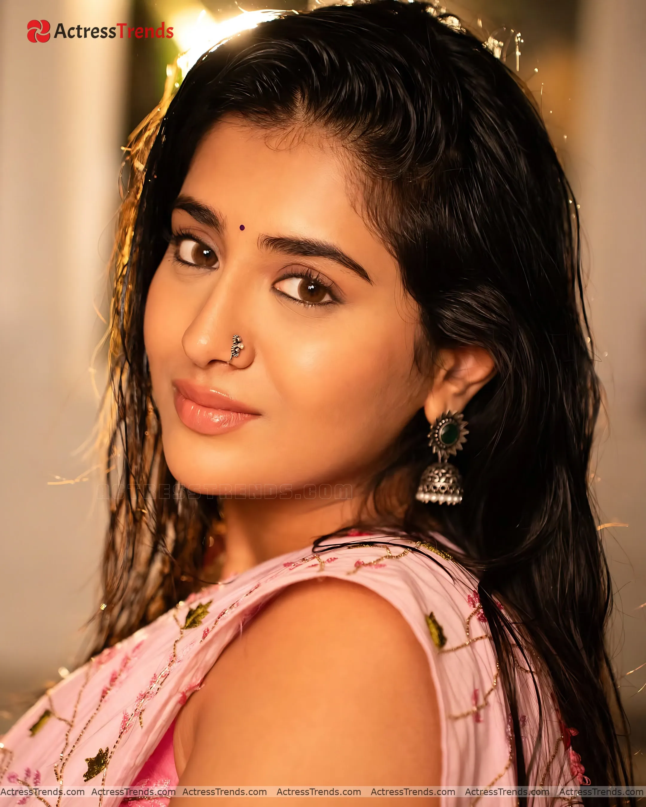 Rashi Singh Pink Saree Red Lips Smoky Eyes