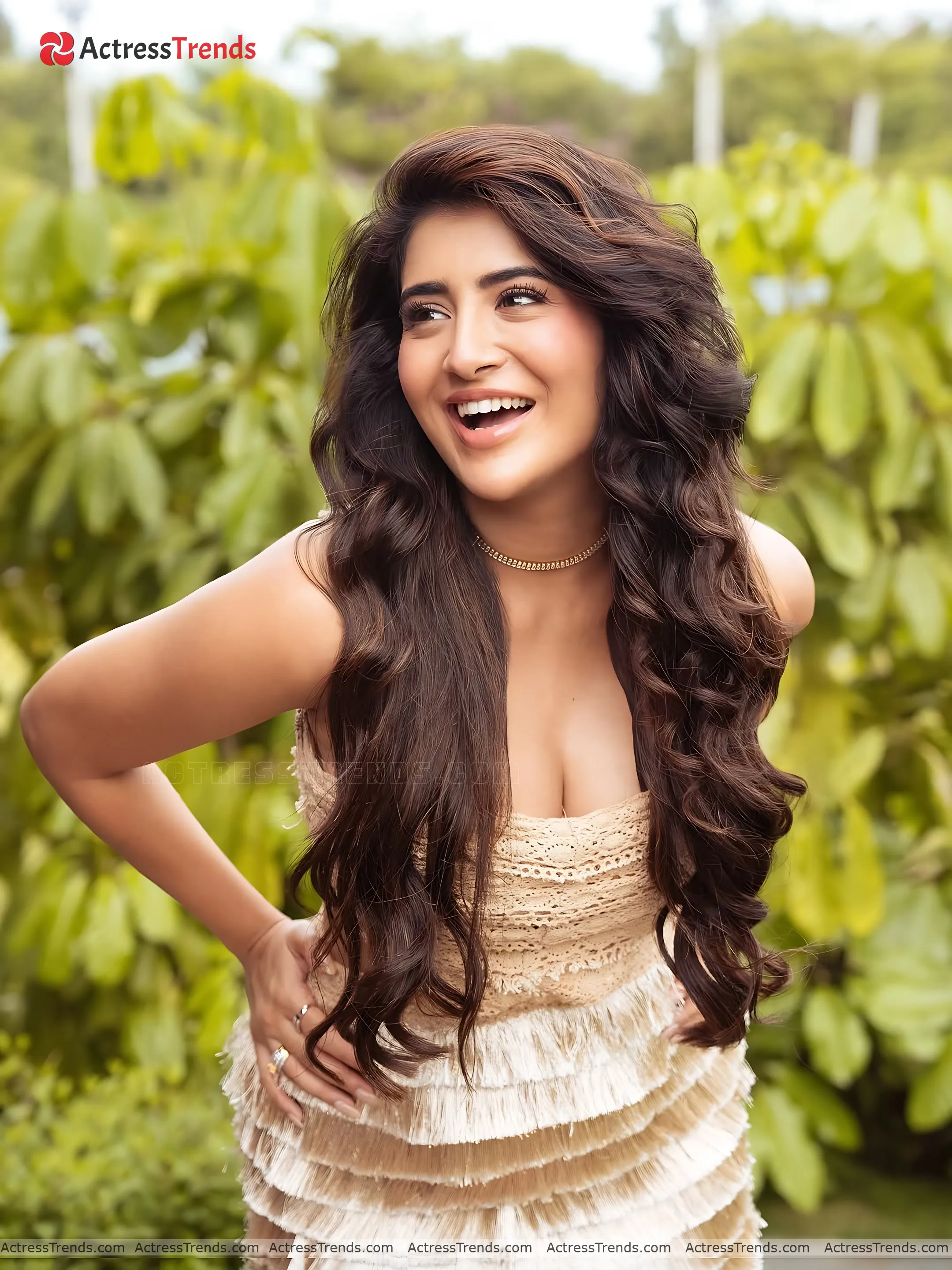 Rashi Singh Glamorous Actress Cutest Actress Beautiful Face