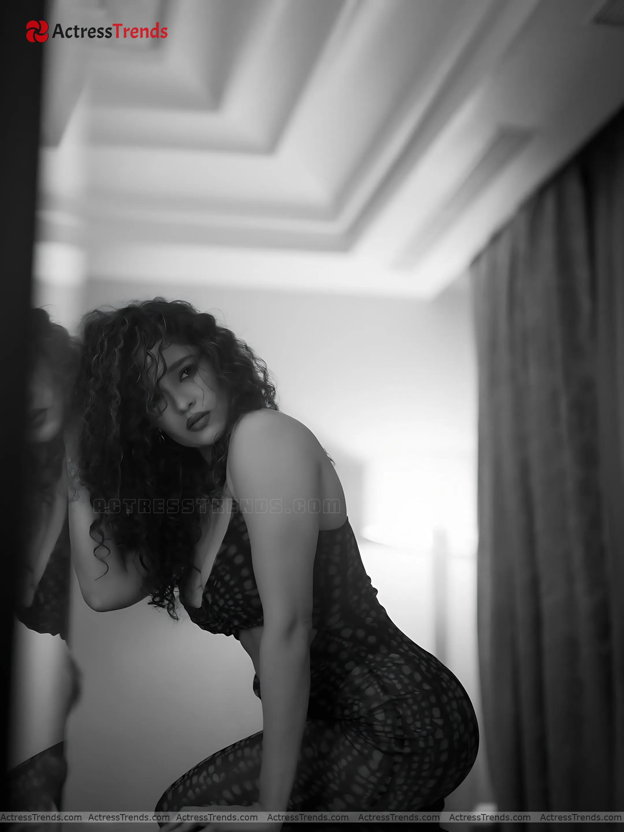 Ritika Singh Black Dress Stunning Photo Backless Style Tight Fitting