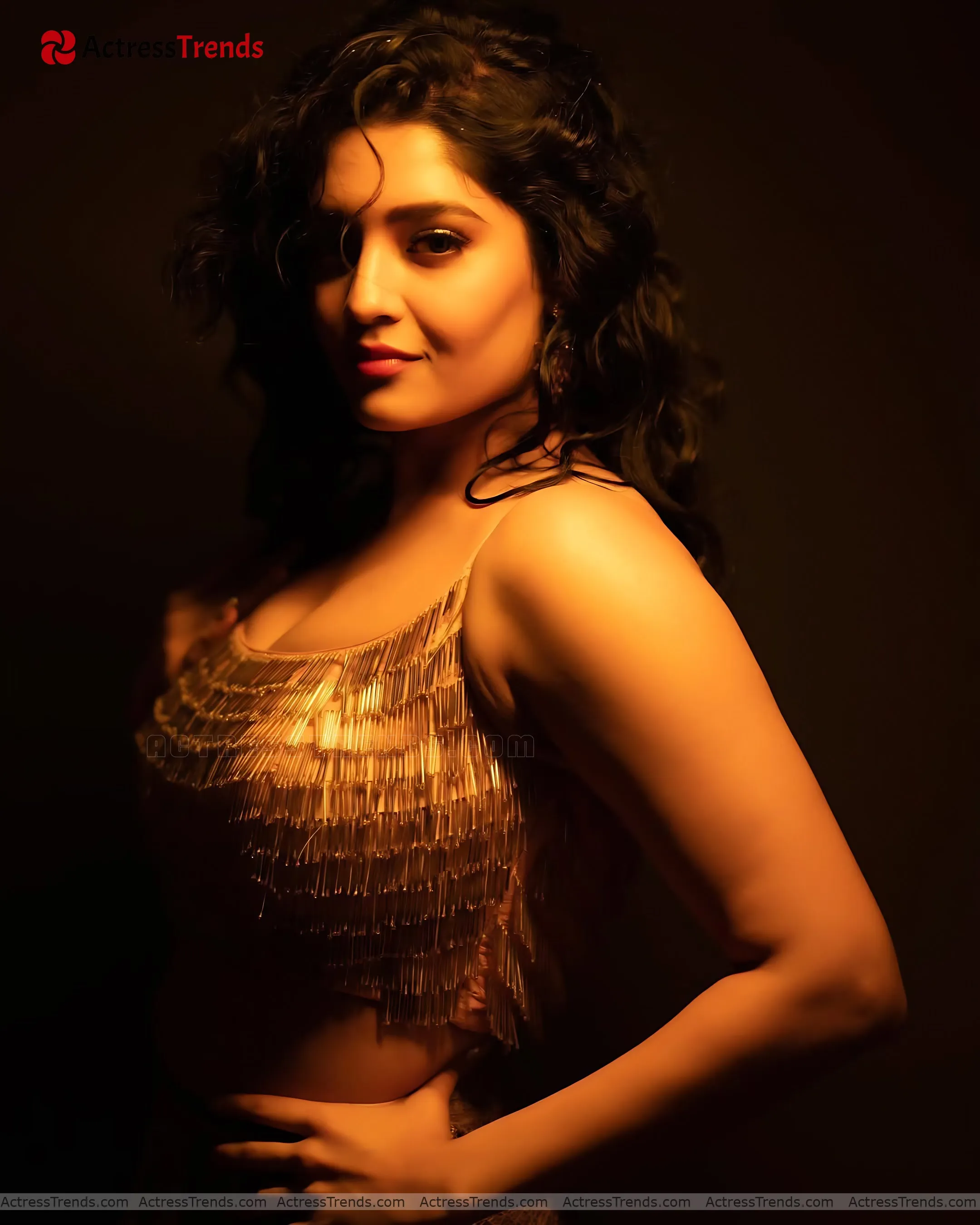 Ritika Singh Tight Fitting Beautiful Face Cute