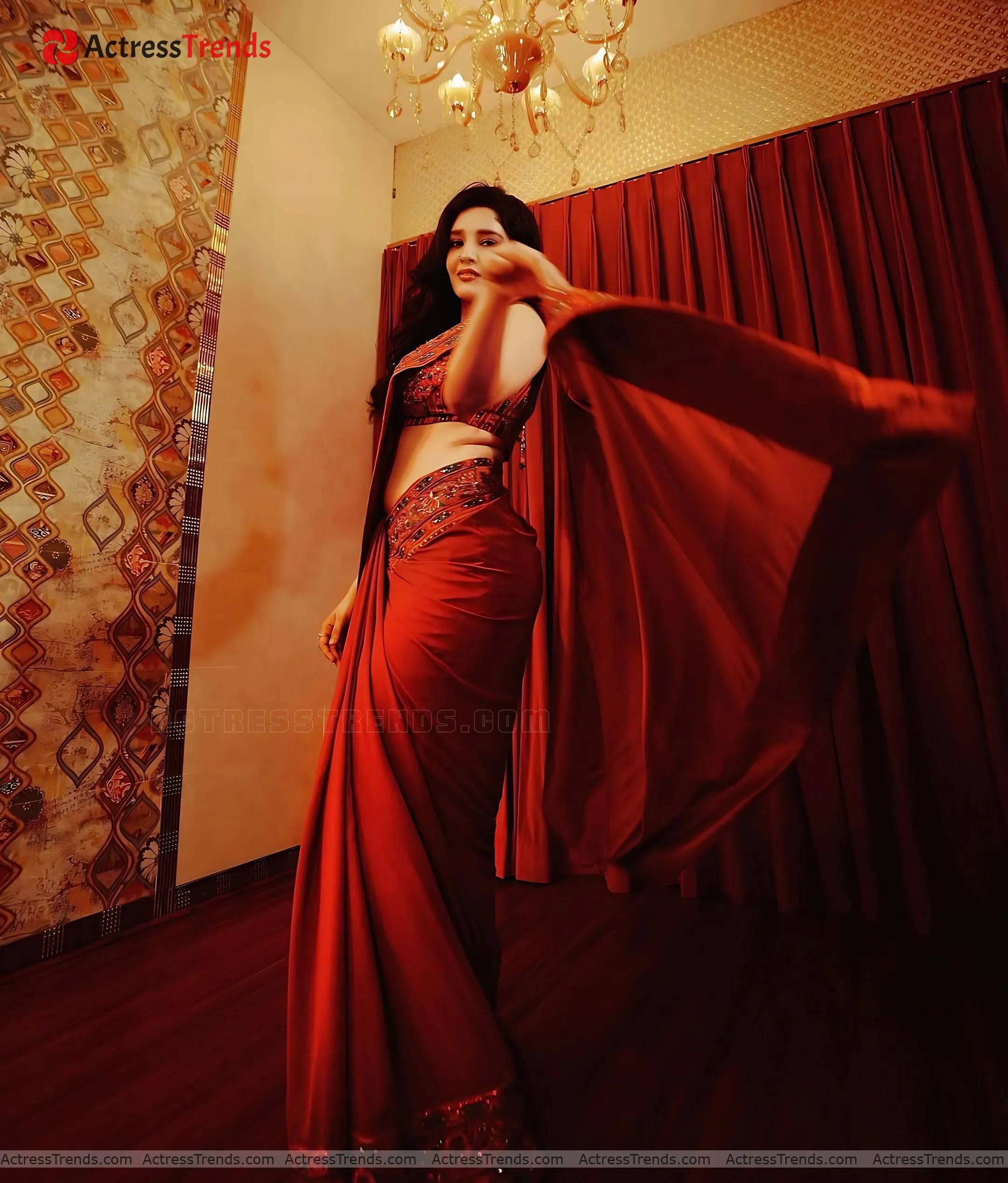 Ritika Singh Navel Saree Style Tight Fitting Curvy Saree Photoshoot