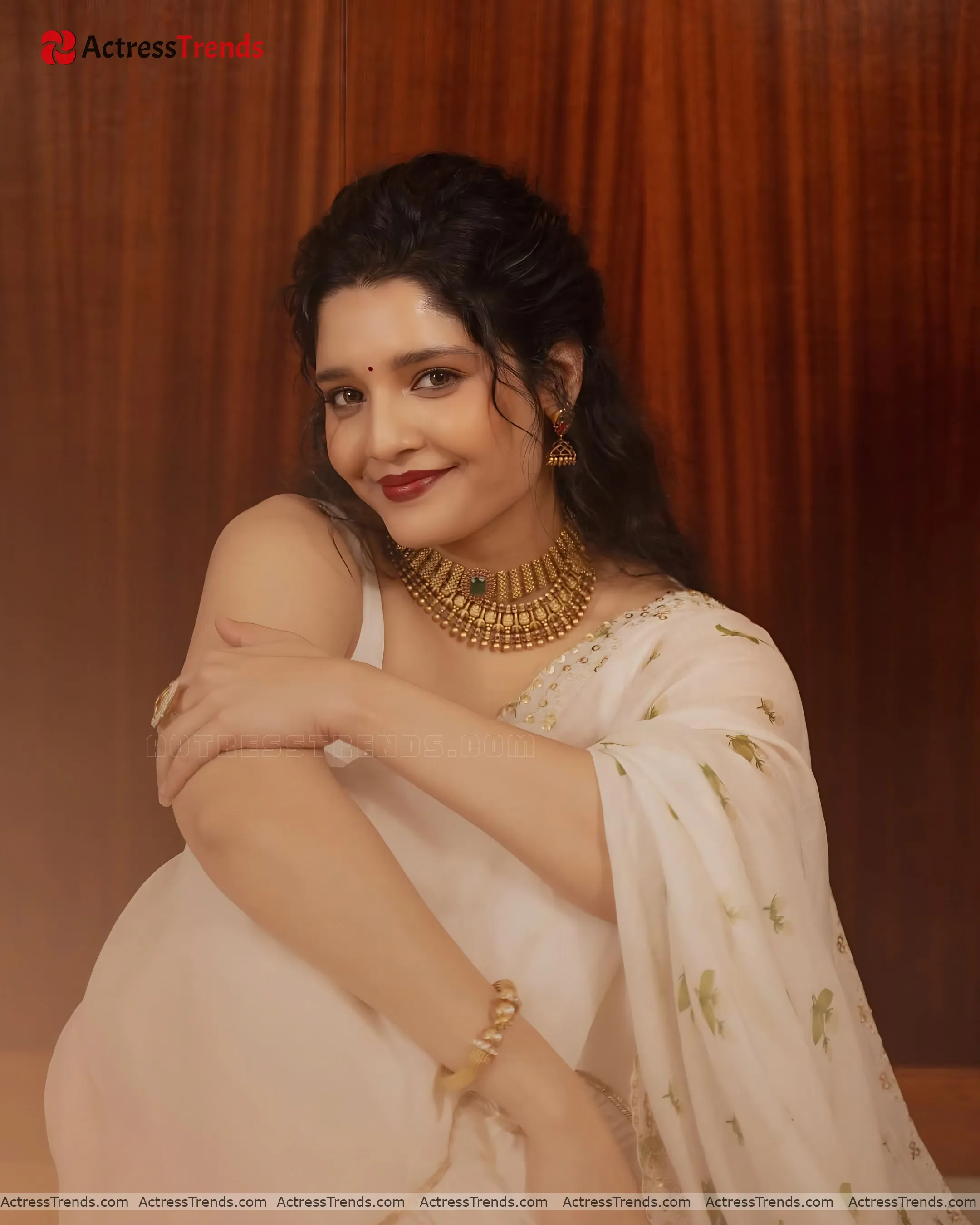 Ritika Singh Beautiful Face Cute