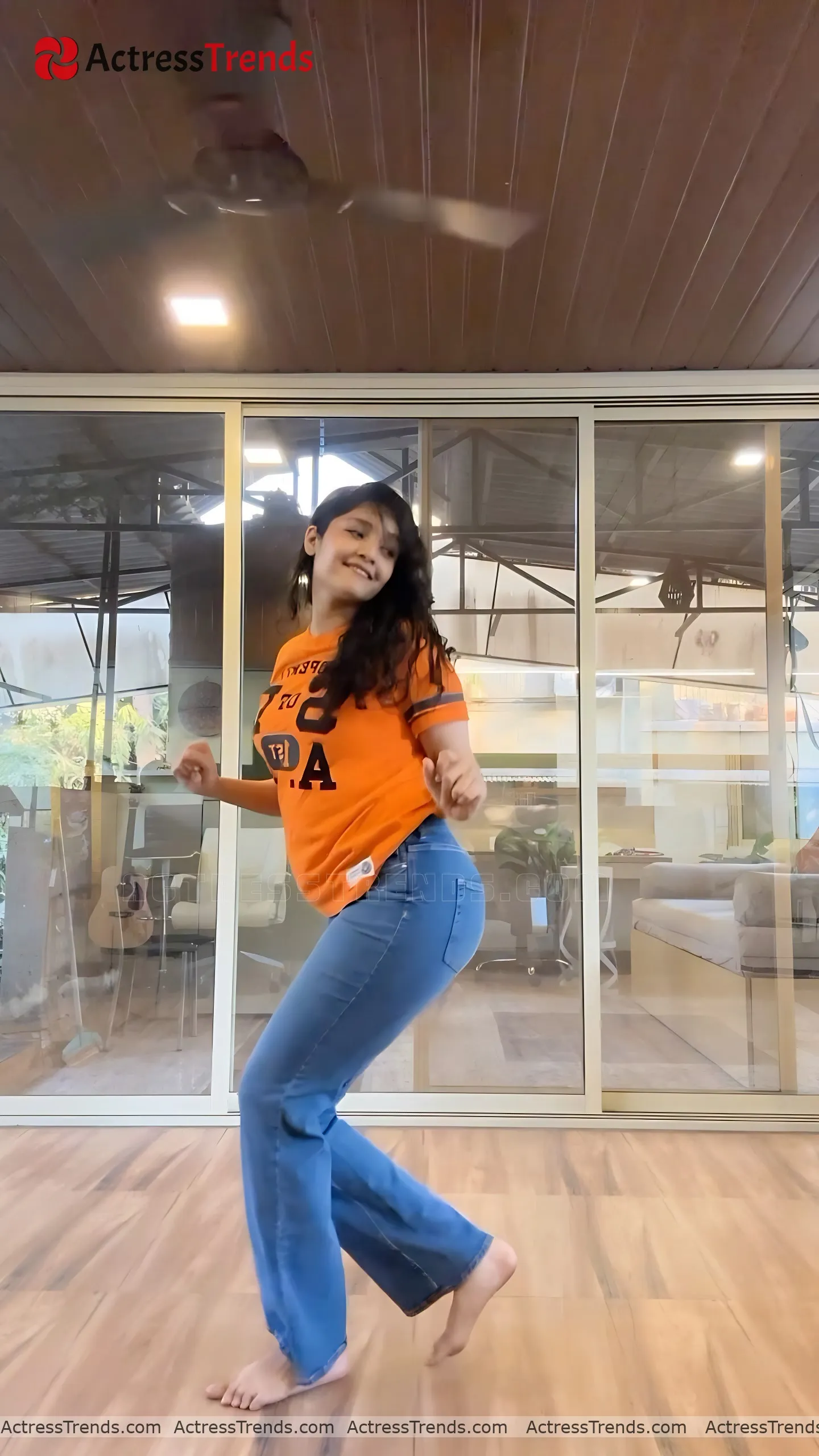 Ritika Singh Curvy Back Pose Back Pose