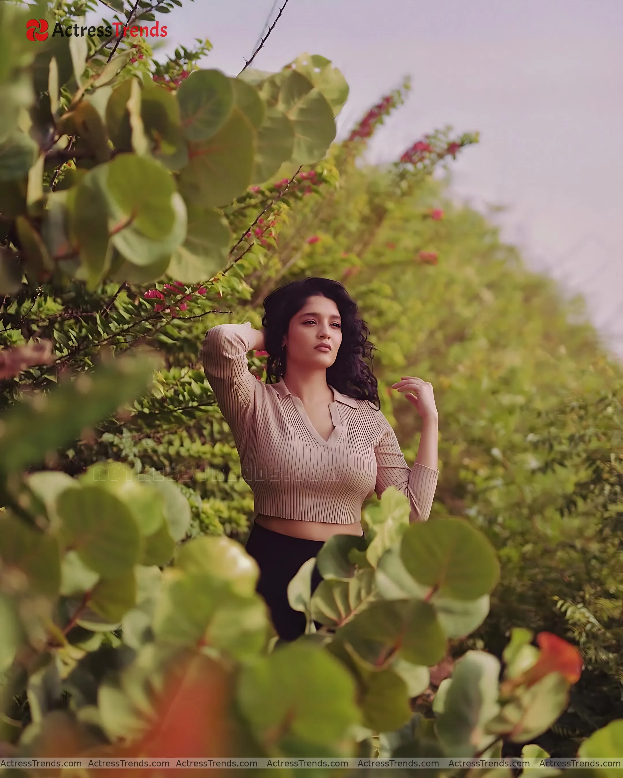 Ritika Singh Stunning Photo Curvy Tight Fitting