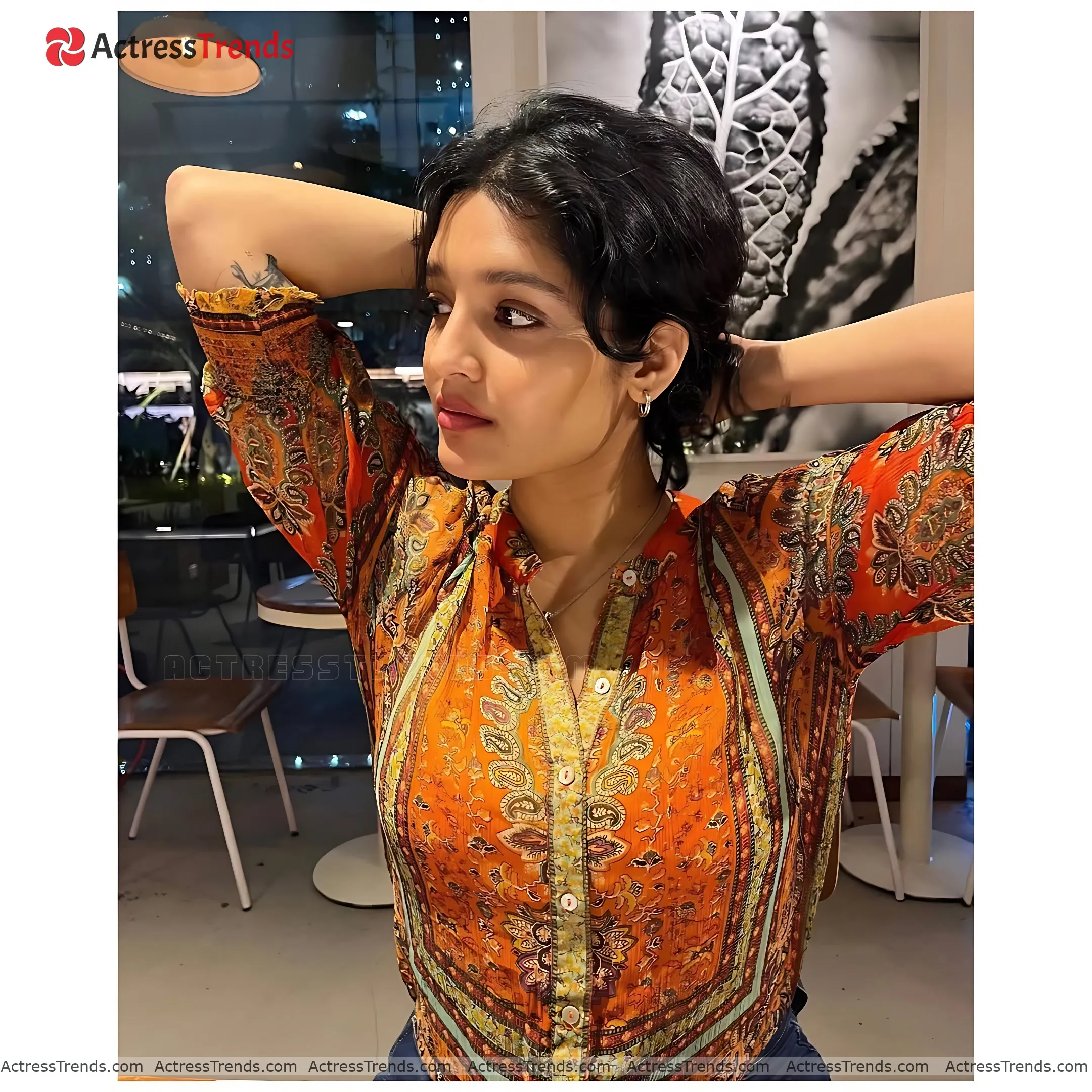 Ritika Singh Curvy Actress Selfie Cutest Actress