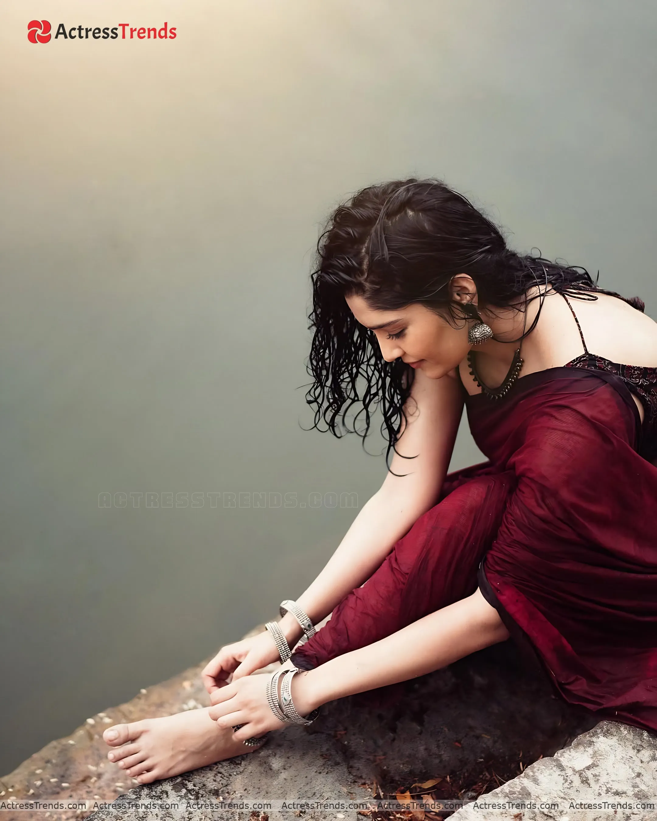 Ritika Singh Bold Saree Style Beautiful Face Tight Fitting Saree Photoshoot