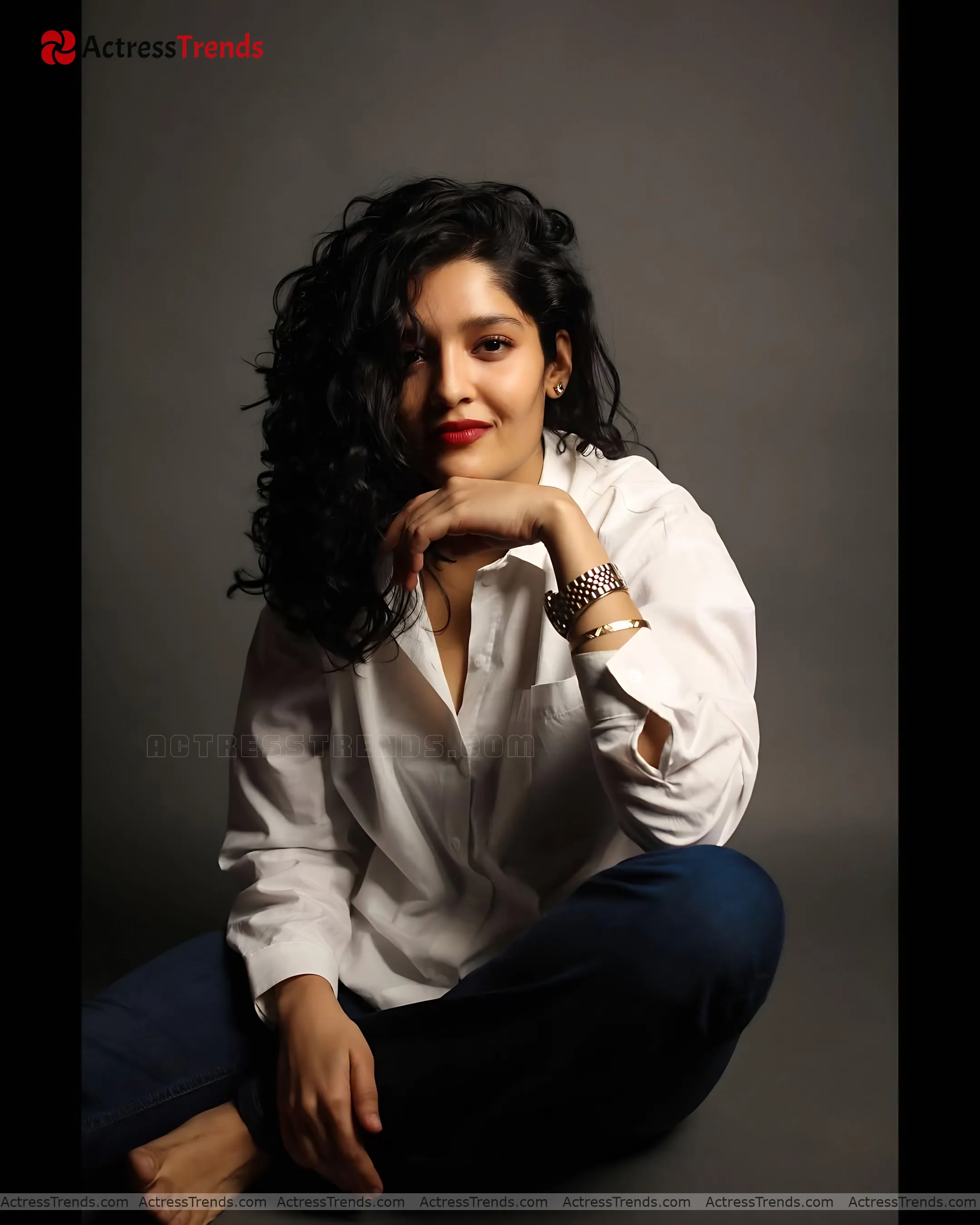 Ritika Singh Tight Fitting