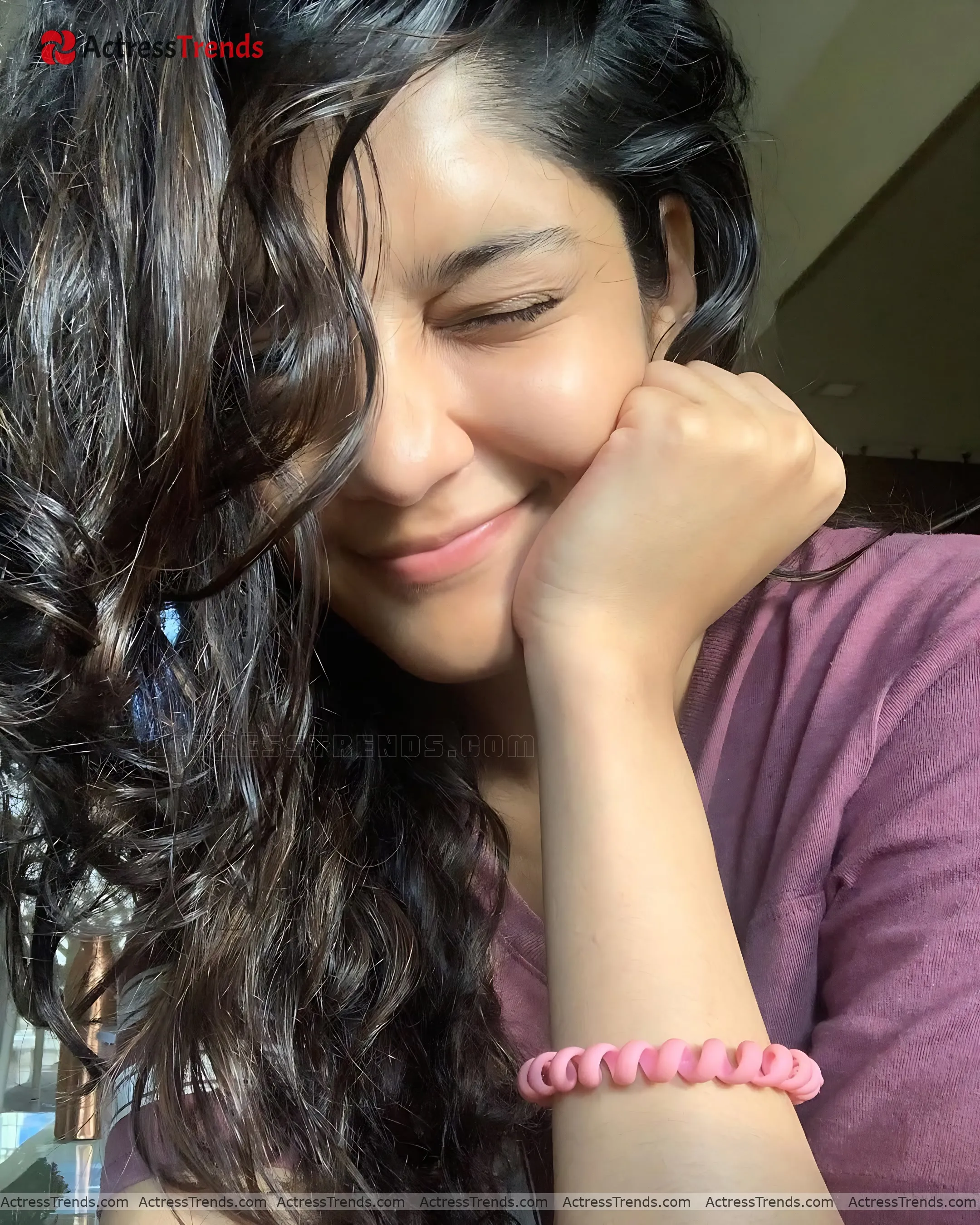 Ritika Singh Cute Cutest Actress Beautiful Face