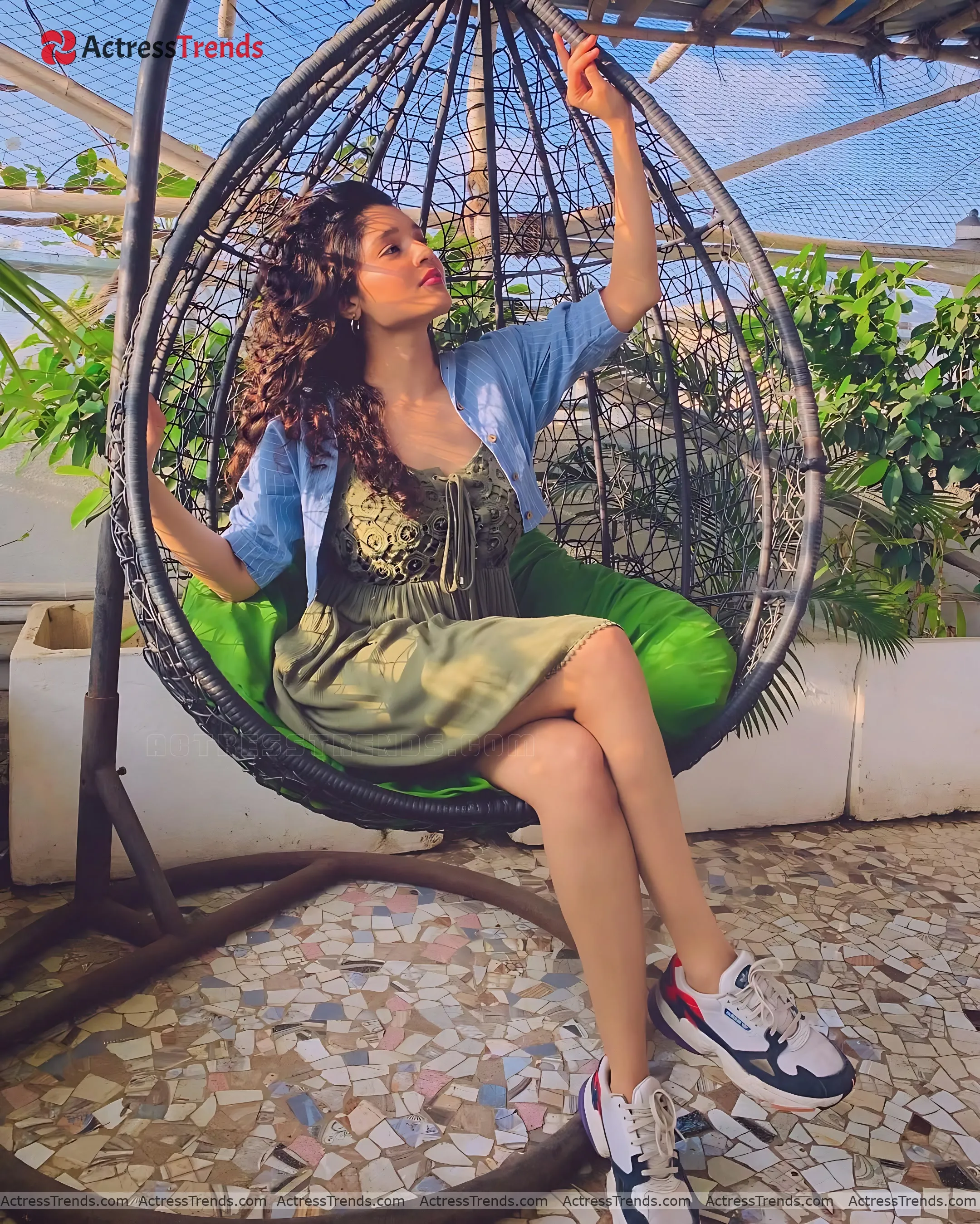 Ritika Singh Curvy Cute Tight Fitting