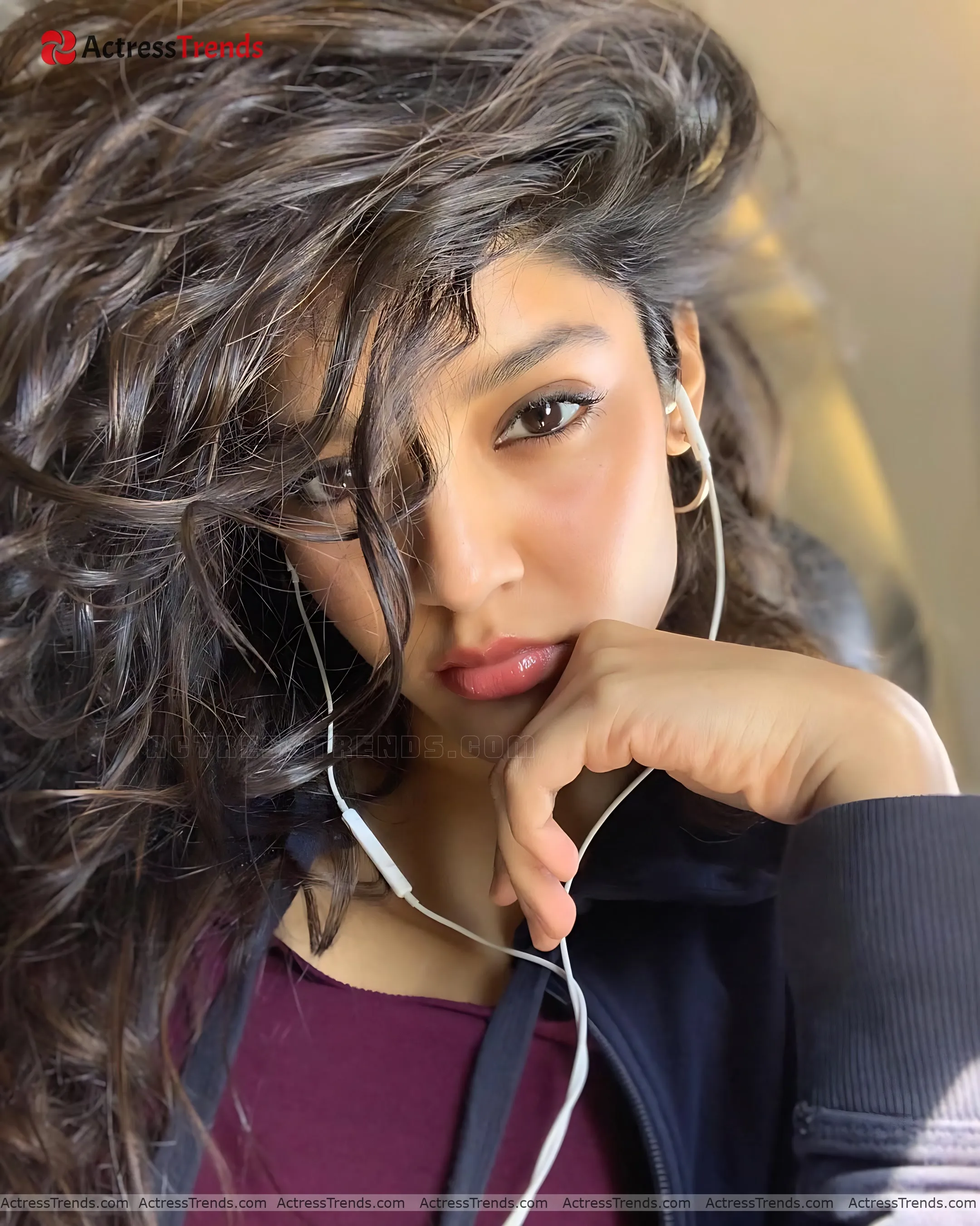 Ritika Singh Cutest Actress