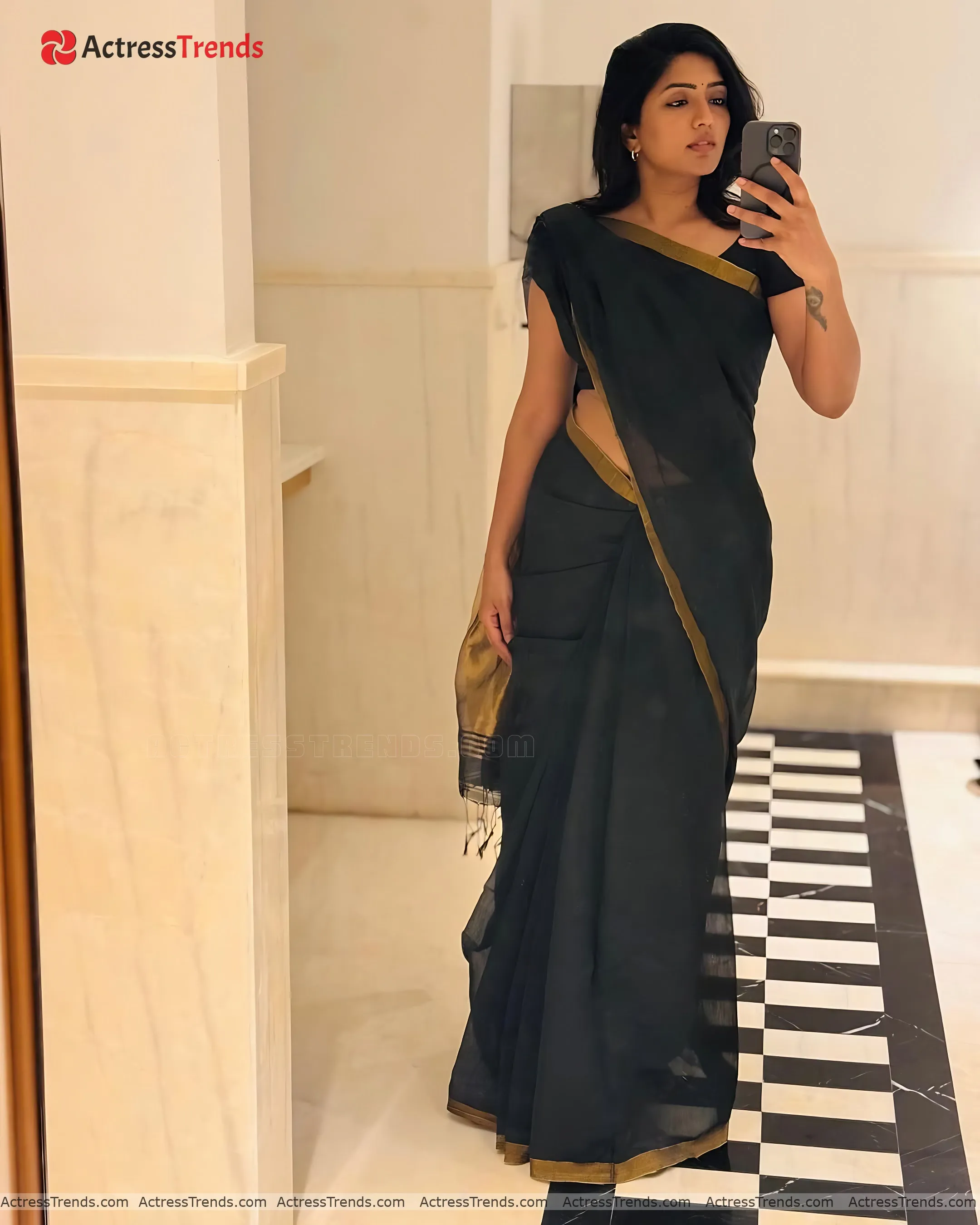 Eesha Rebba Back Pose Celebrity Fashion Shoot Actress Selfie Cutest Actress