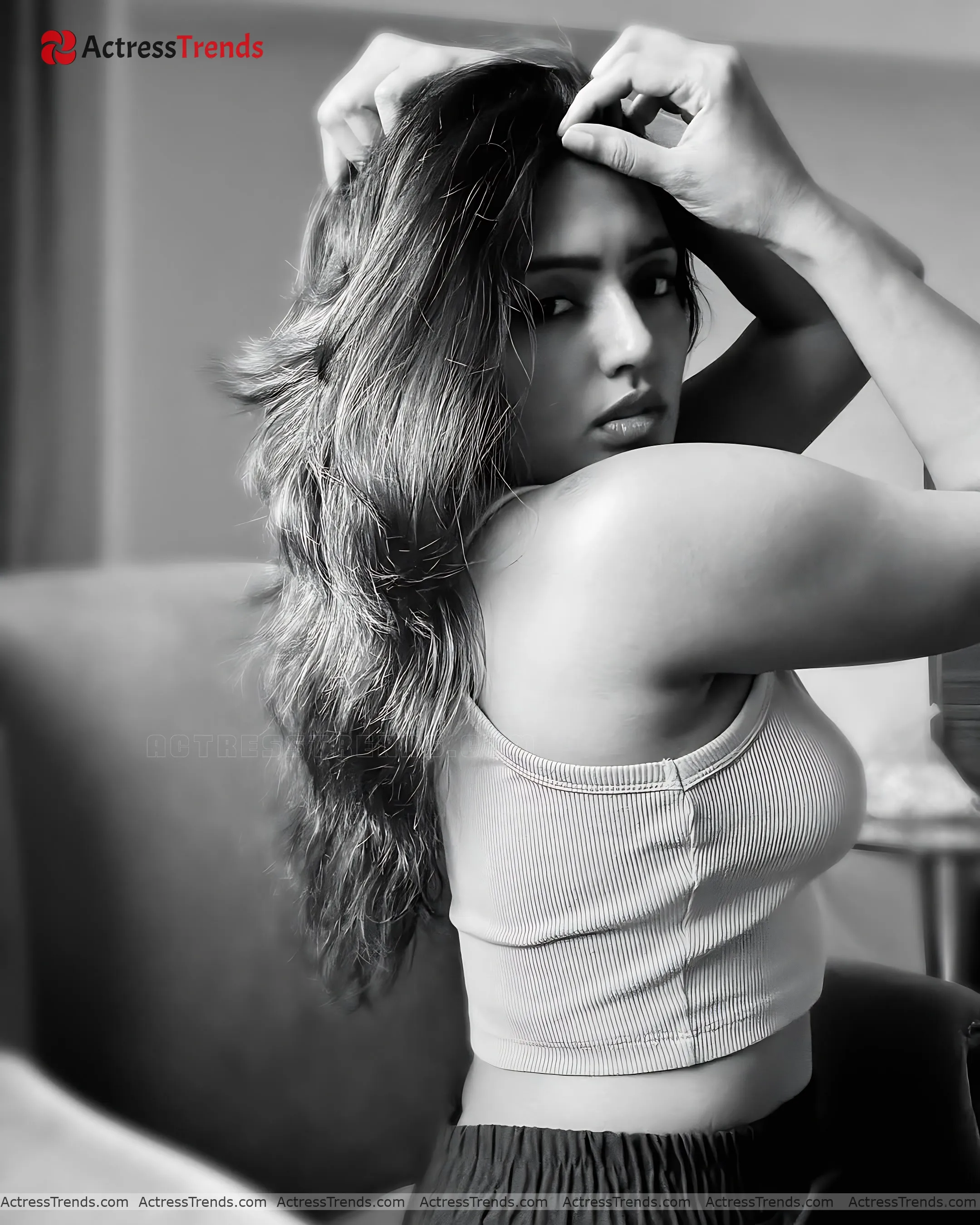 Eesha Rebba Curvy Saree Photoshoot Tight Fitting