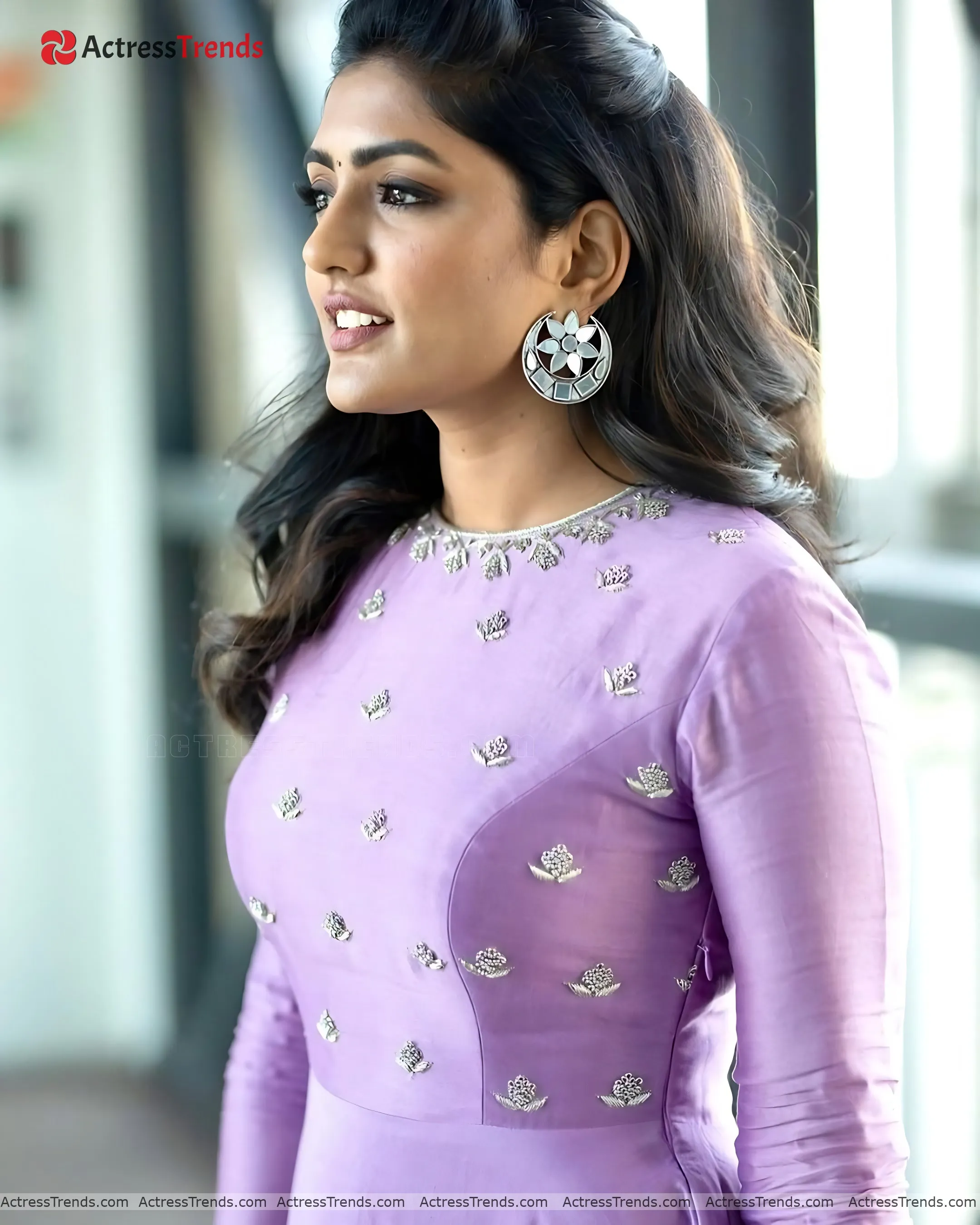 Eesha Rebba Curvy Tight Fitting Cutest Actress Cute