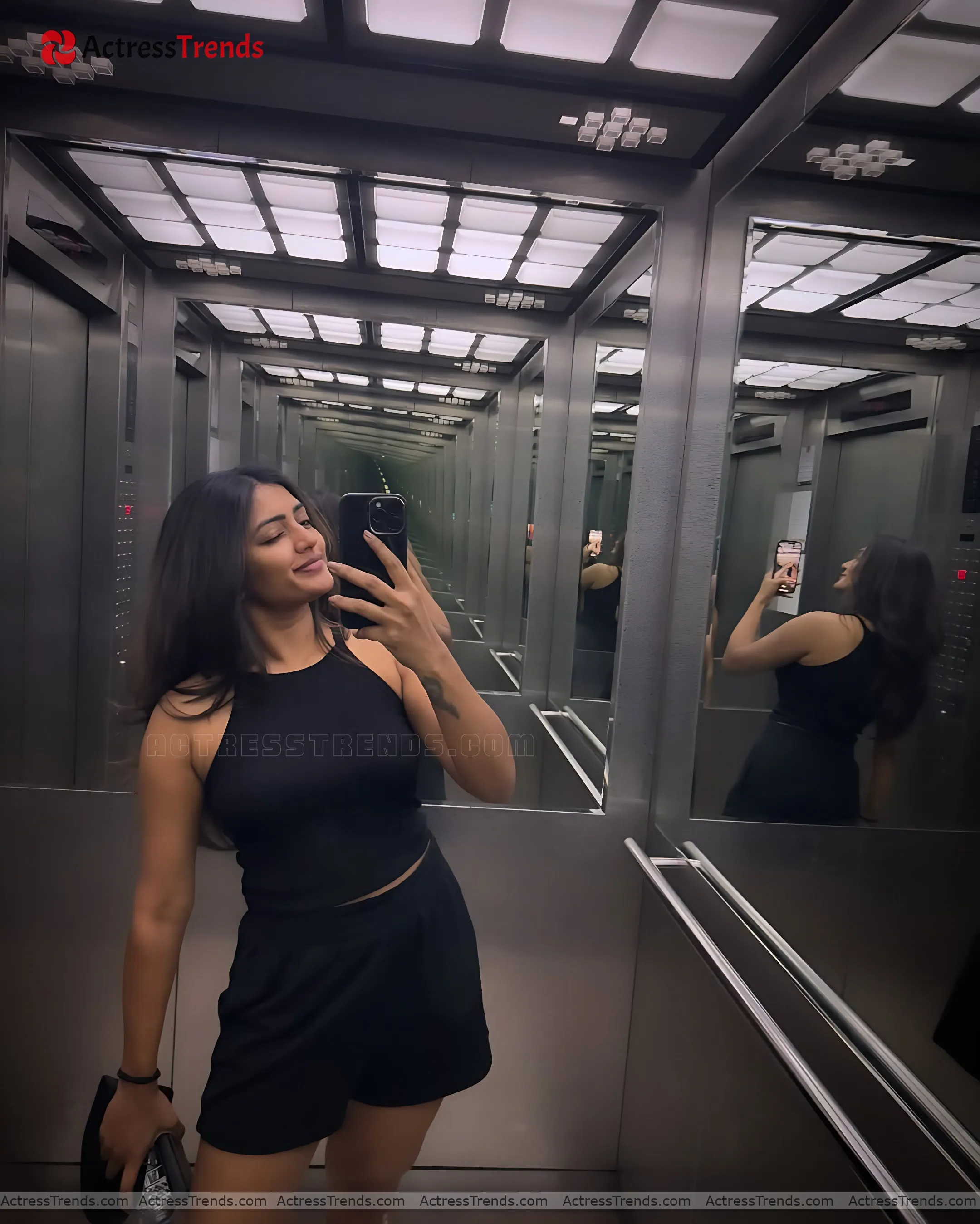 Eesha Rebba White Dress Navel Backless Blouse Style Bold Saree Style