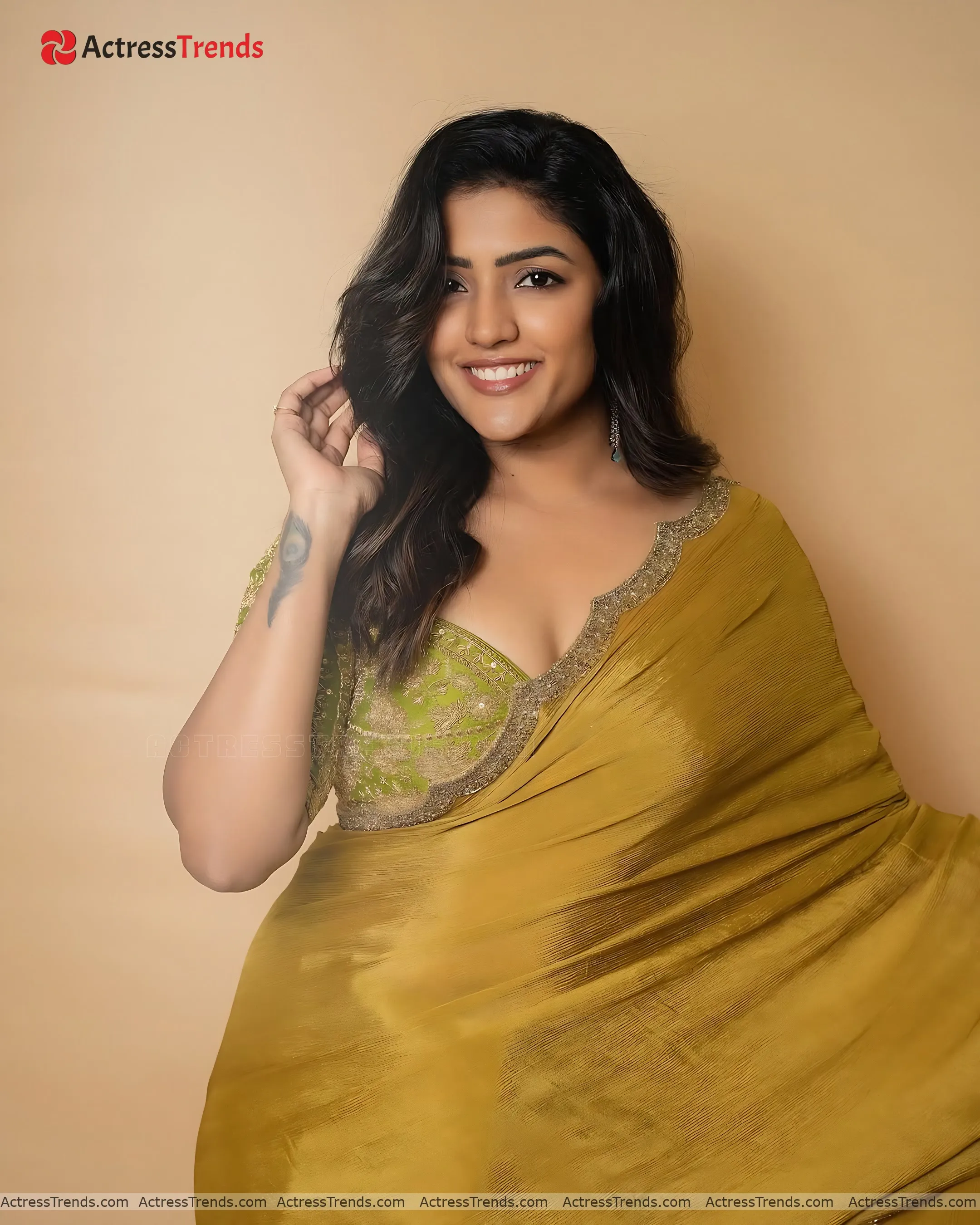Eesha Rebba Cleav Pose Tight Fitting